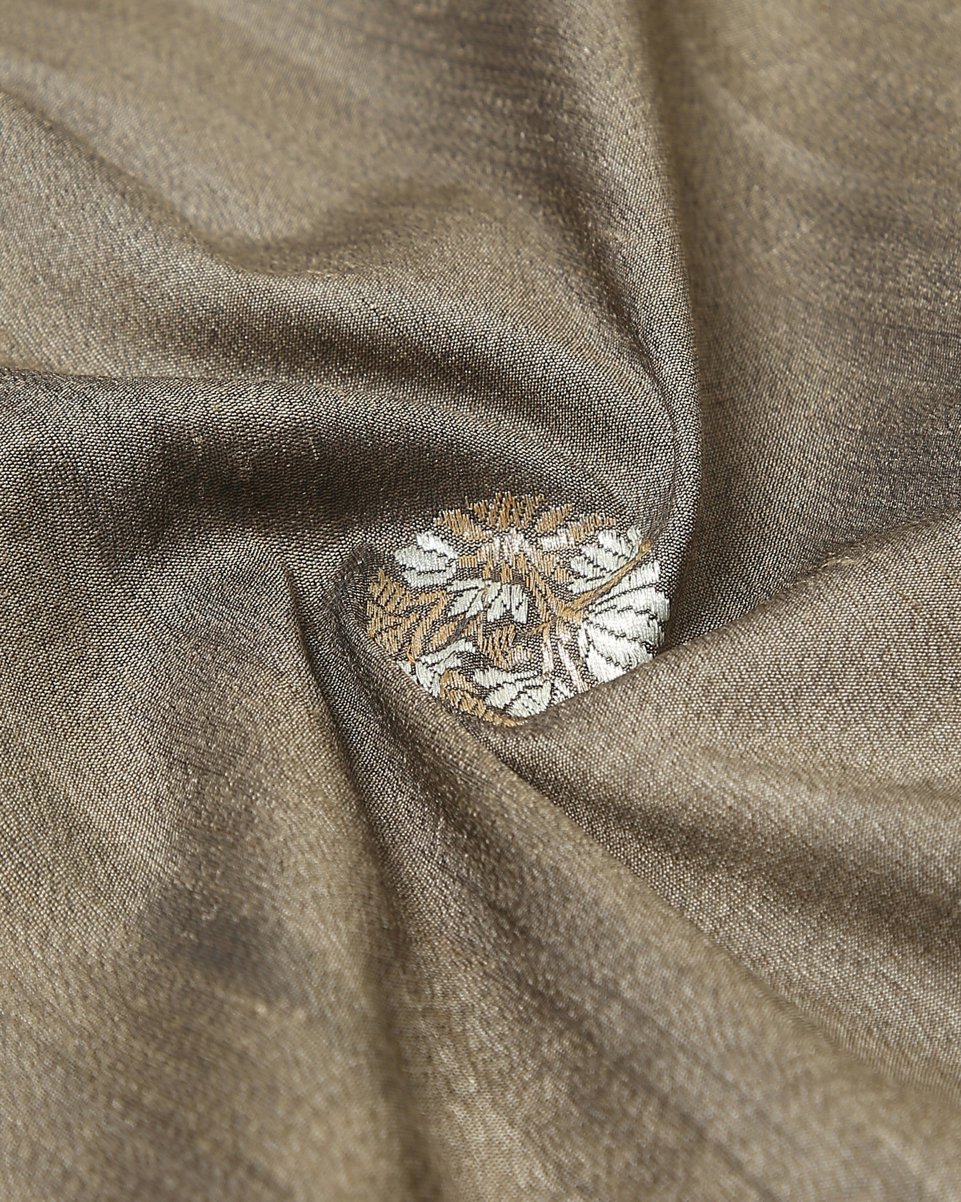 Hansal Banarasi Kadwa Silk Saree