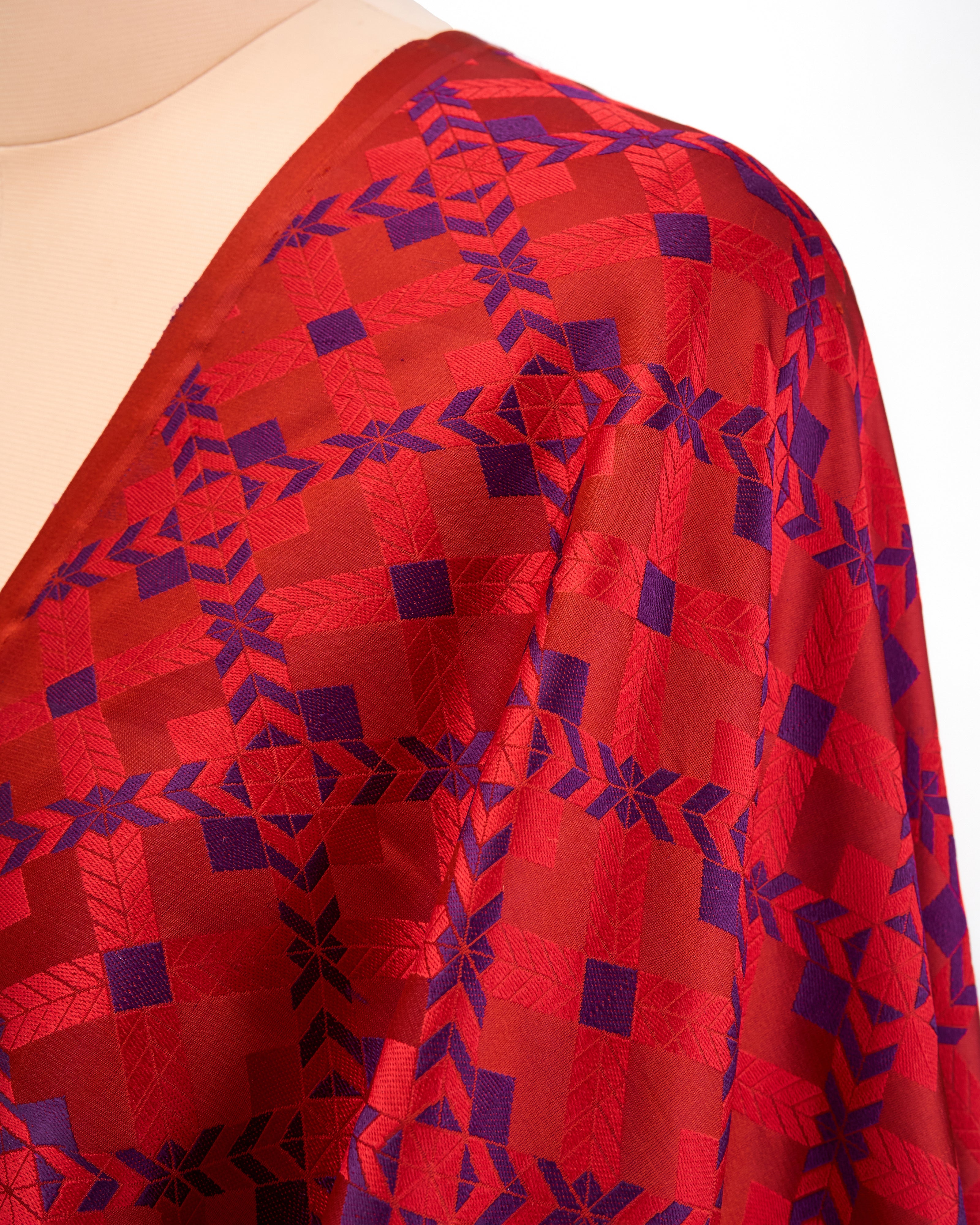 Pankhee Banarasi Tanchoi Silk Suit Fabric