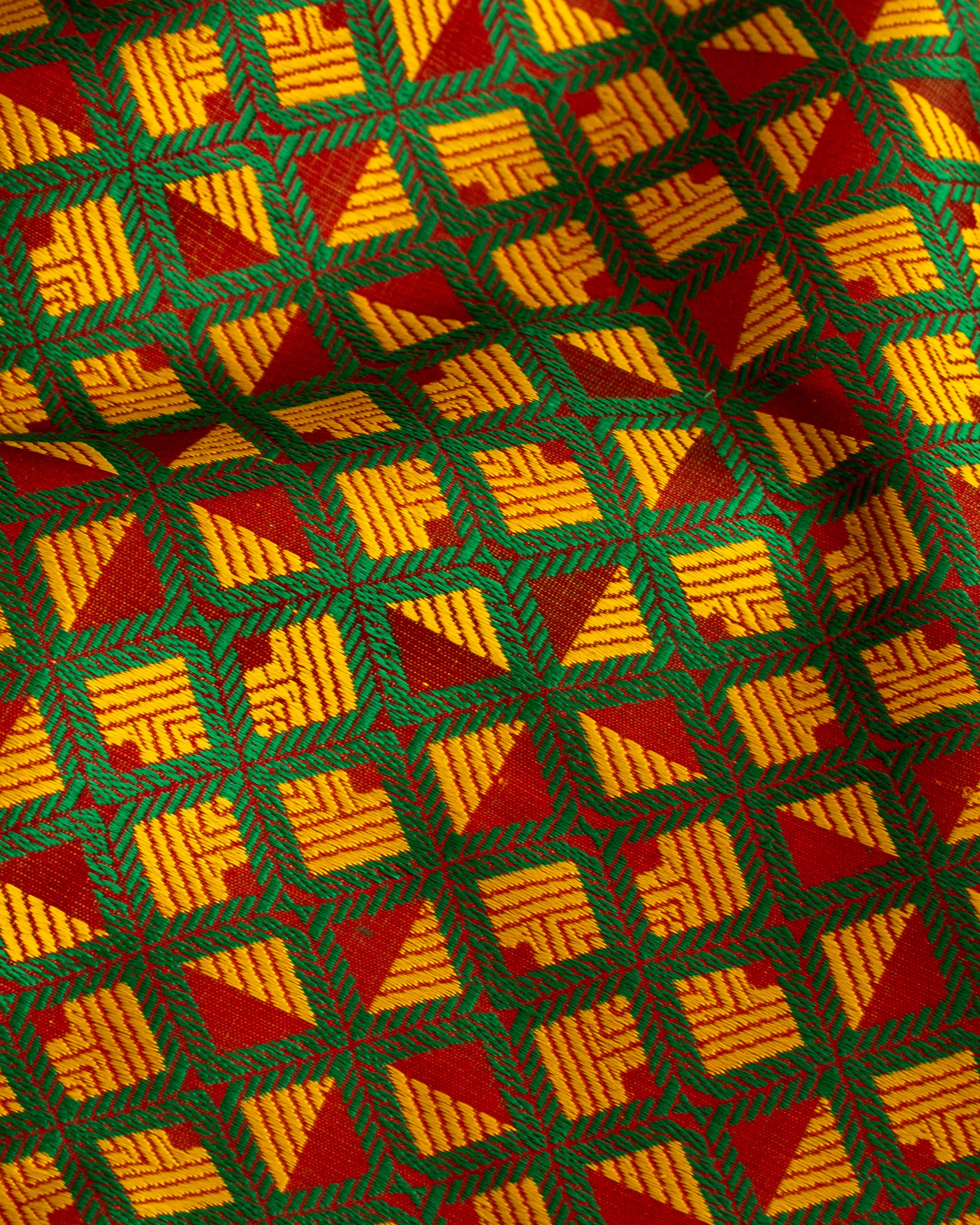 Parthiv Banarasi Tanchoi Silk Suit Fabric