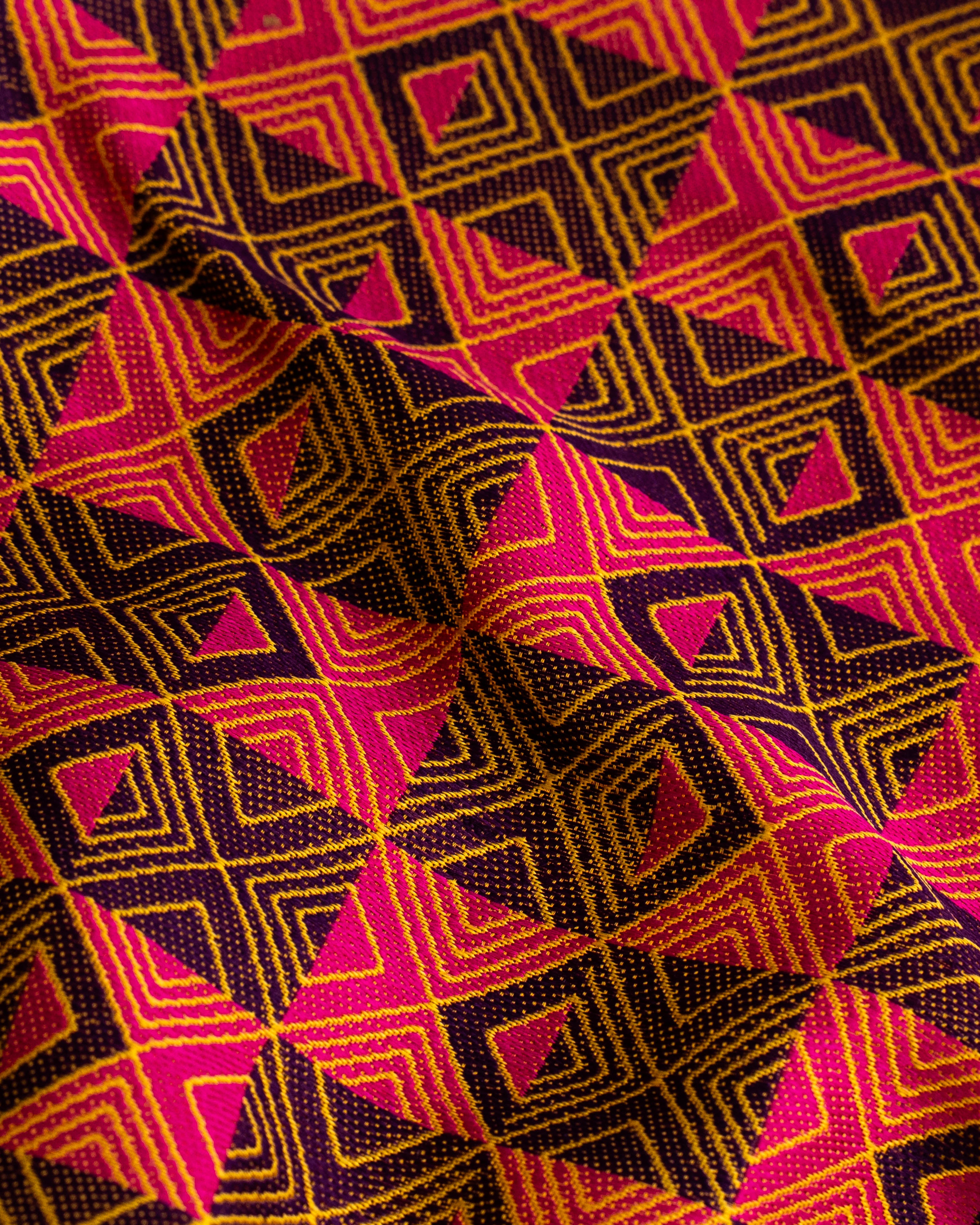 Riddhi Banarasi Tanchoi Silk Suit Fabric