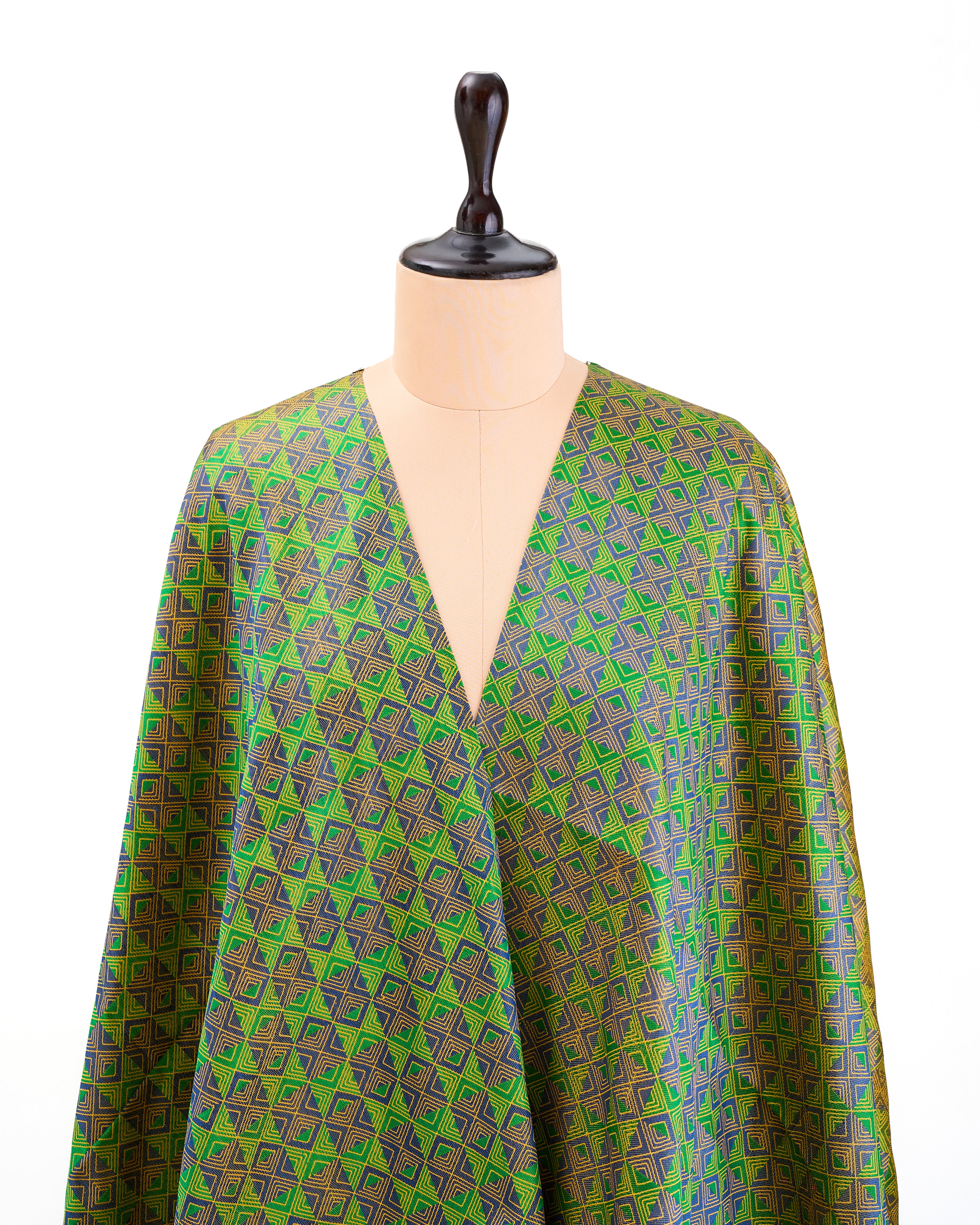 Riddhi Banarasi Tanchoi Silk Suit Fabric