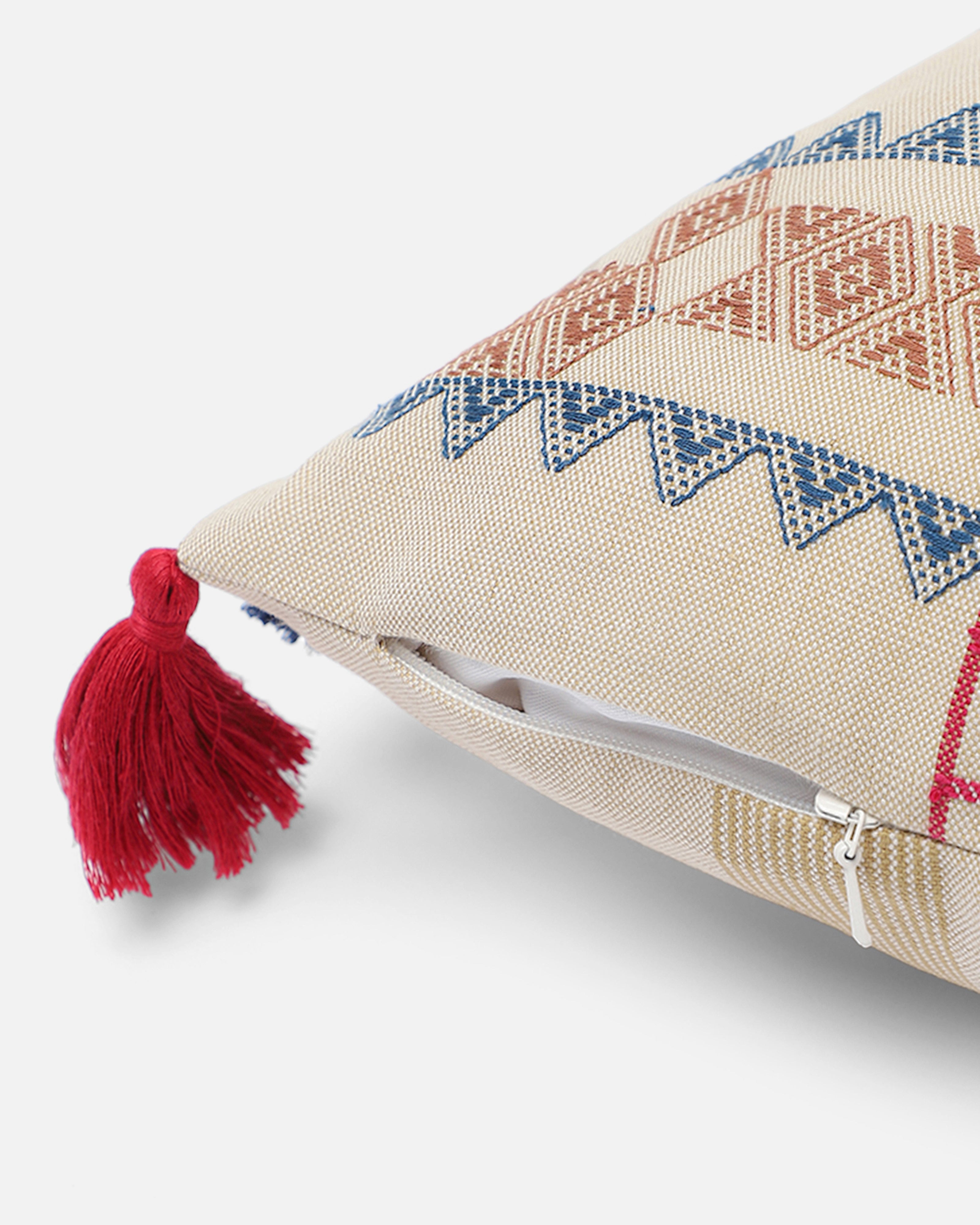 Iman Bhujodi Extra Weft Cotton Cushion Cover