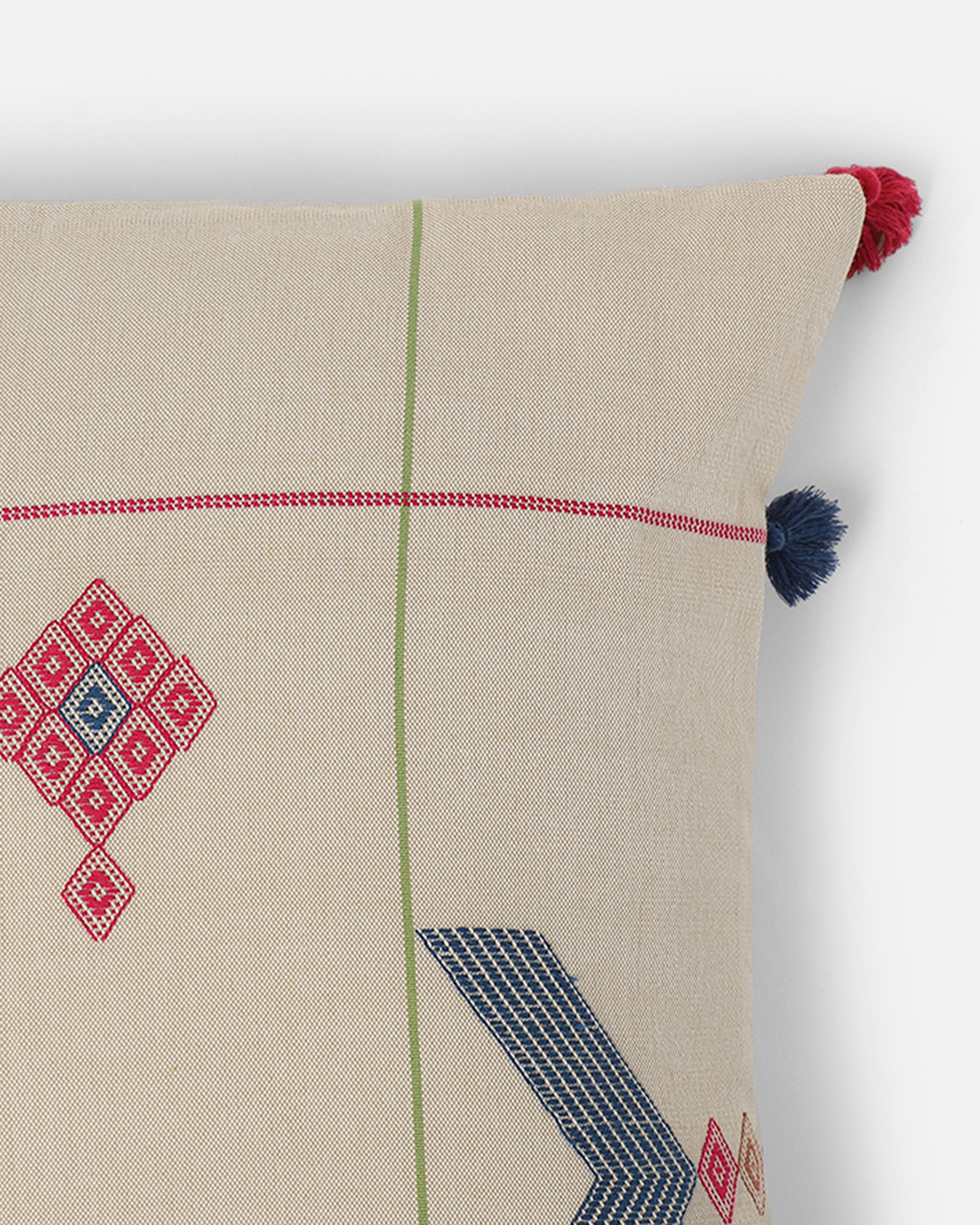 Iman Bhujodi Extra Weft Cotton Cushion Cover