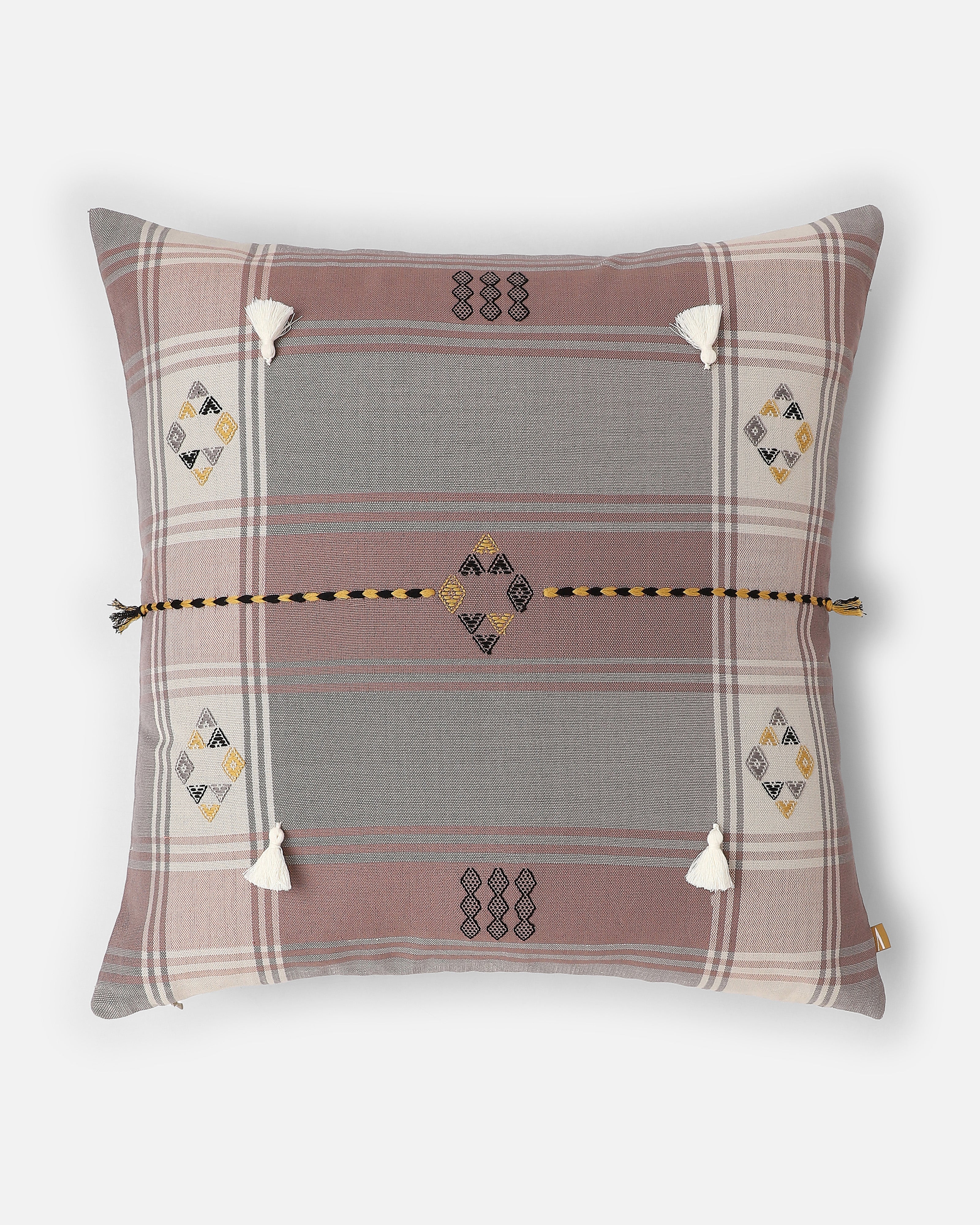 Rimmi Bhujodi Extra Weft Cotton Cushion Cover