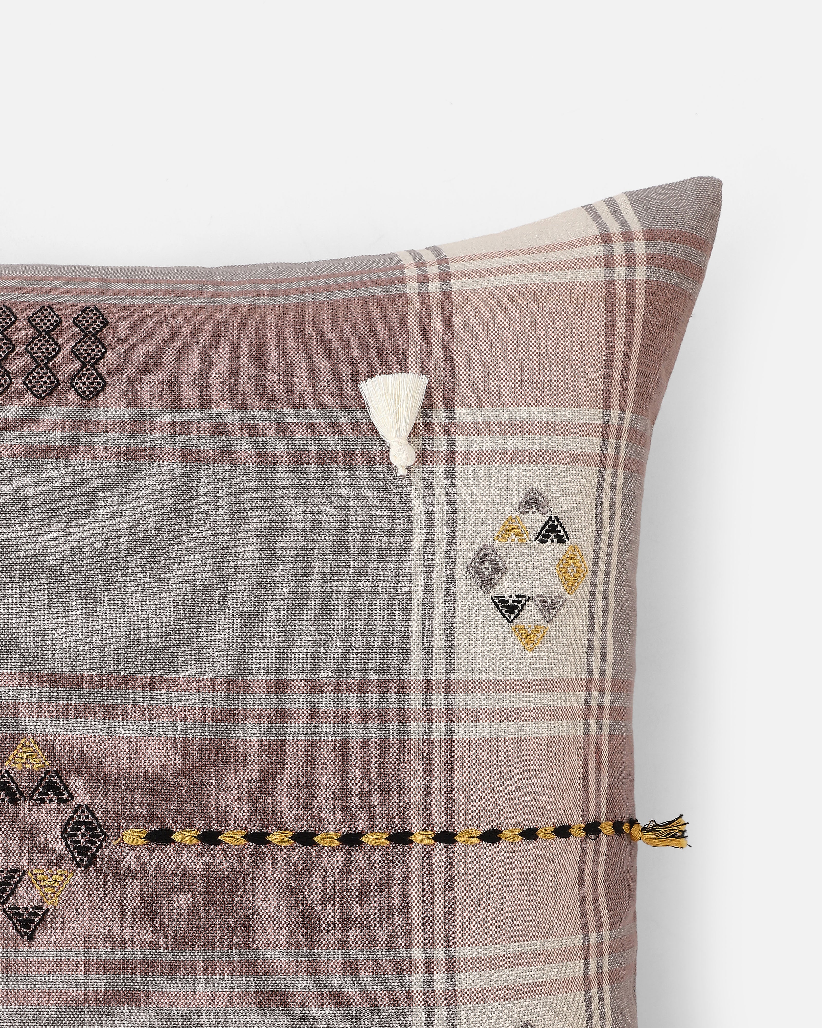 Rimmi Bhujodi Extra Weft Cotton Cushion Cover