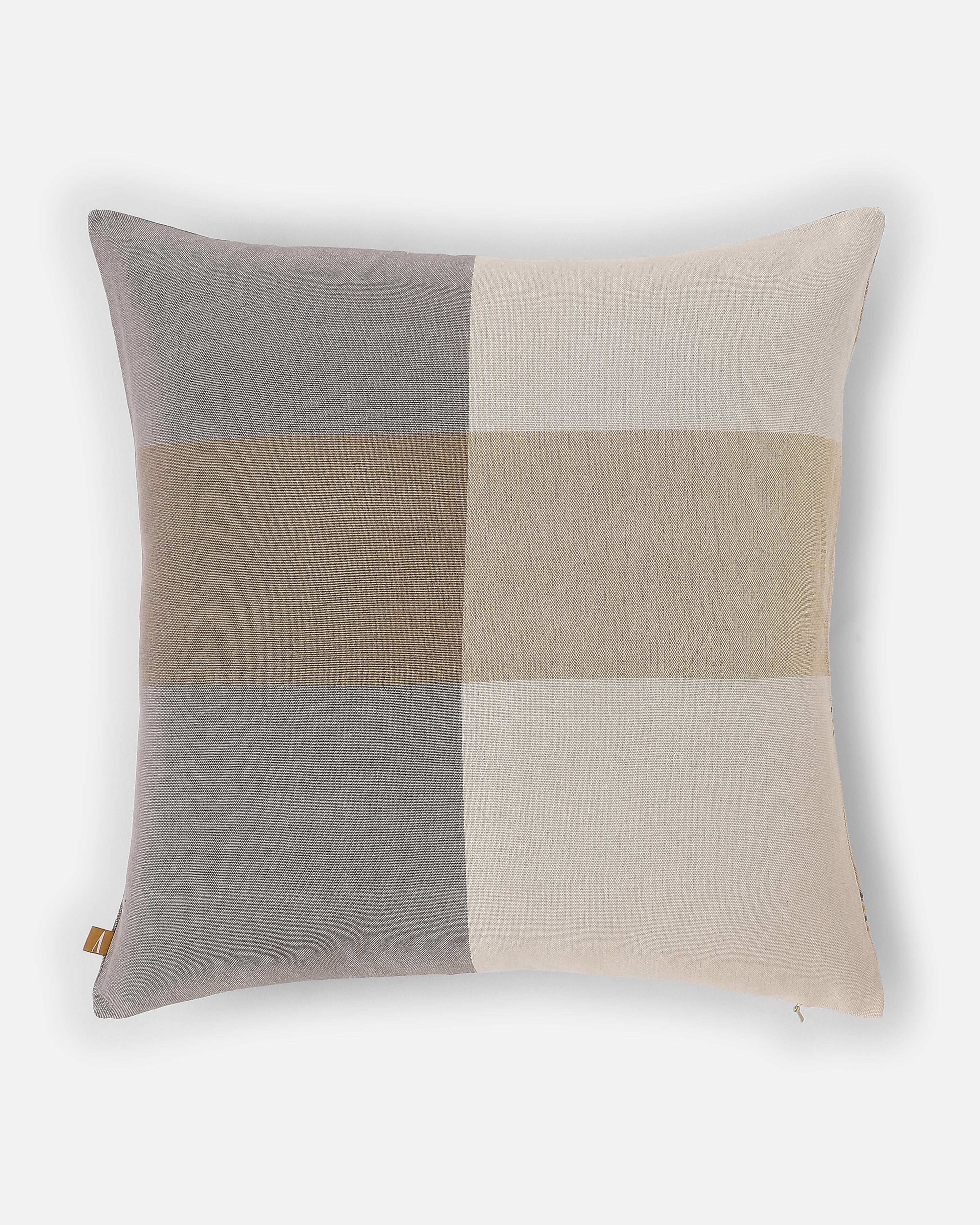 Simmi Bhujodi Extra Weft Cotton Cushion Cover