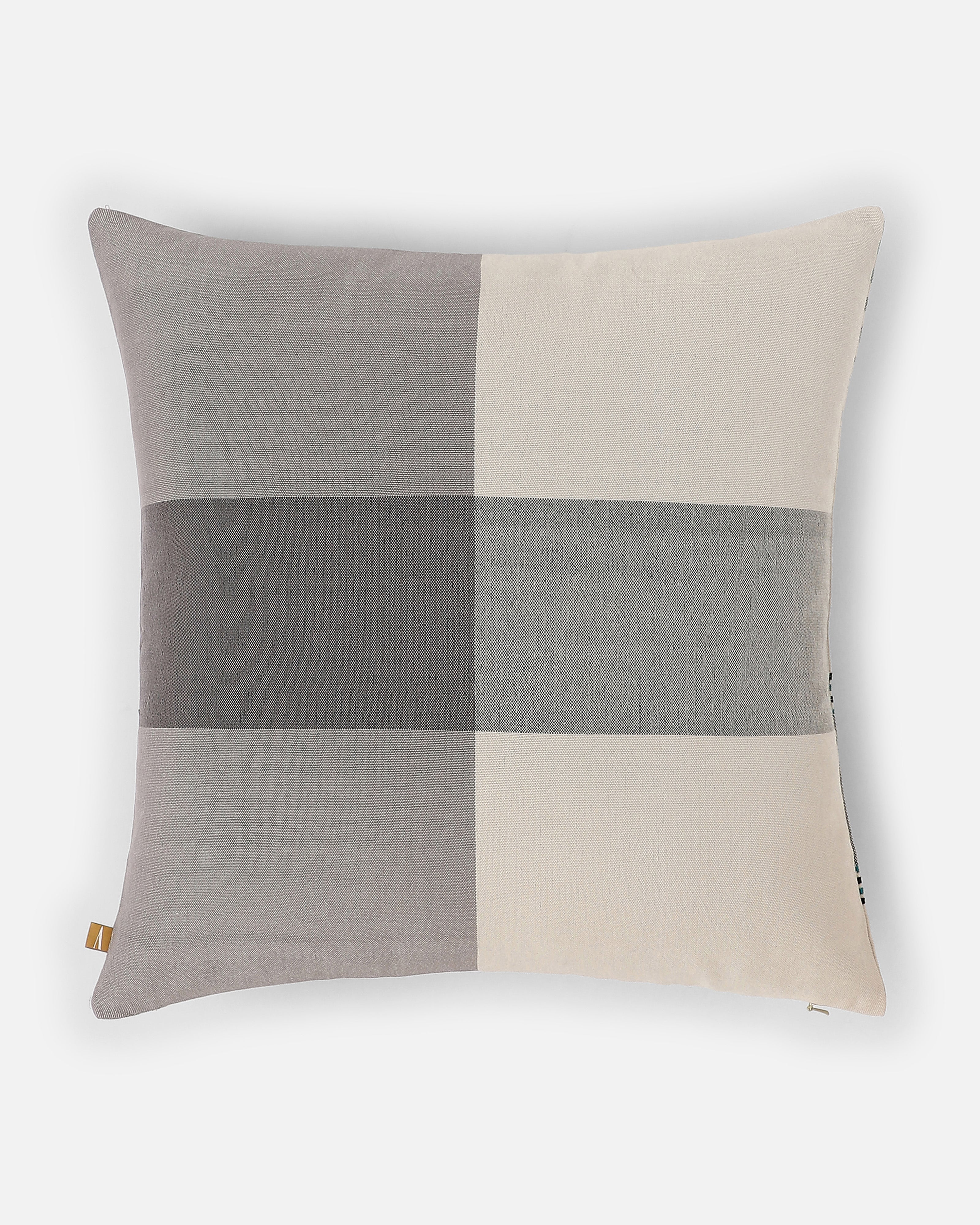 Simmi Bhujodi Extra Weft Cotton Cushion Cover