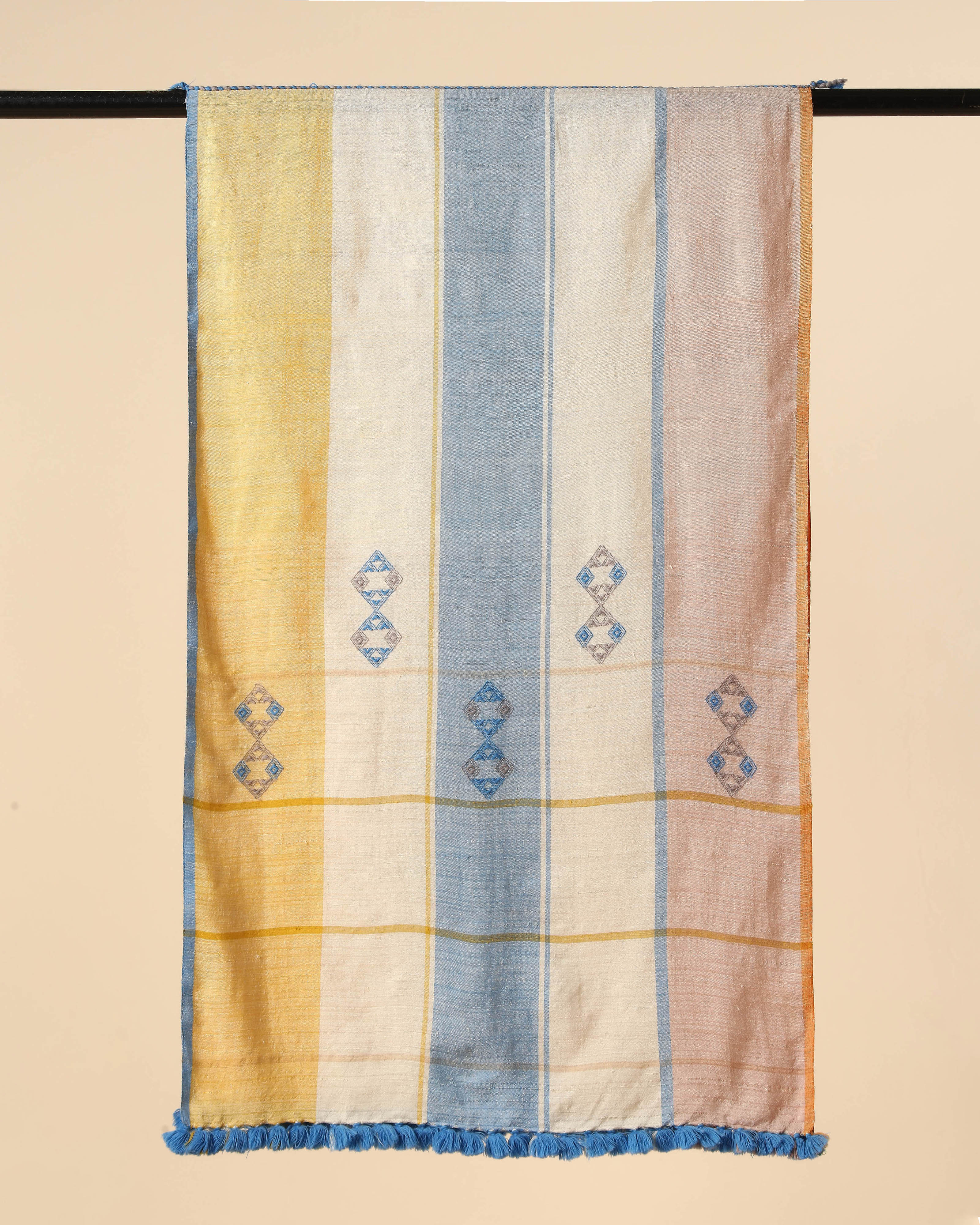 Roli Bhujodi Extra Weft Wool Silk Stole