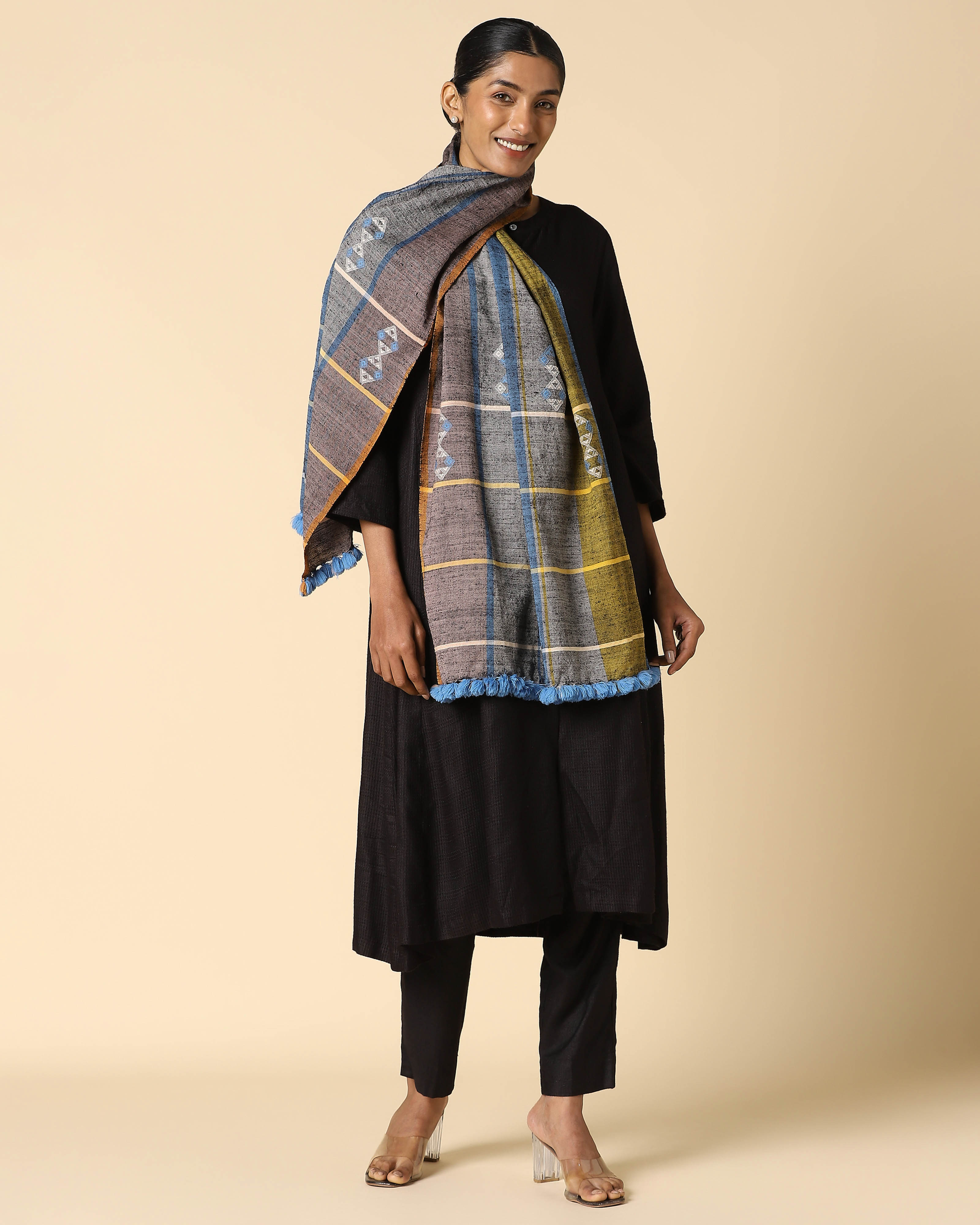 Roli Bhujodi Extra Weft Wool Silk Stole