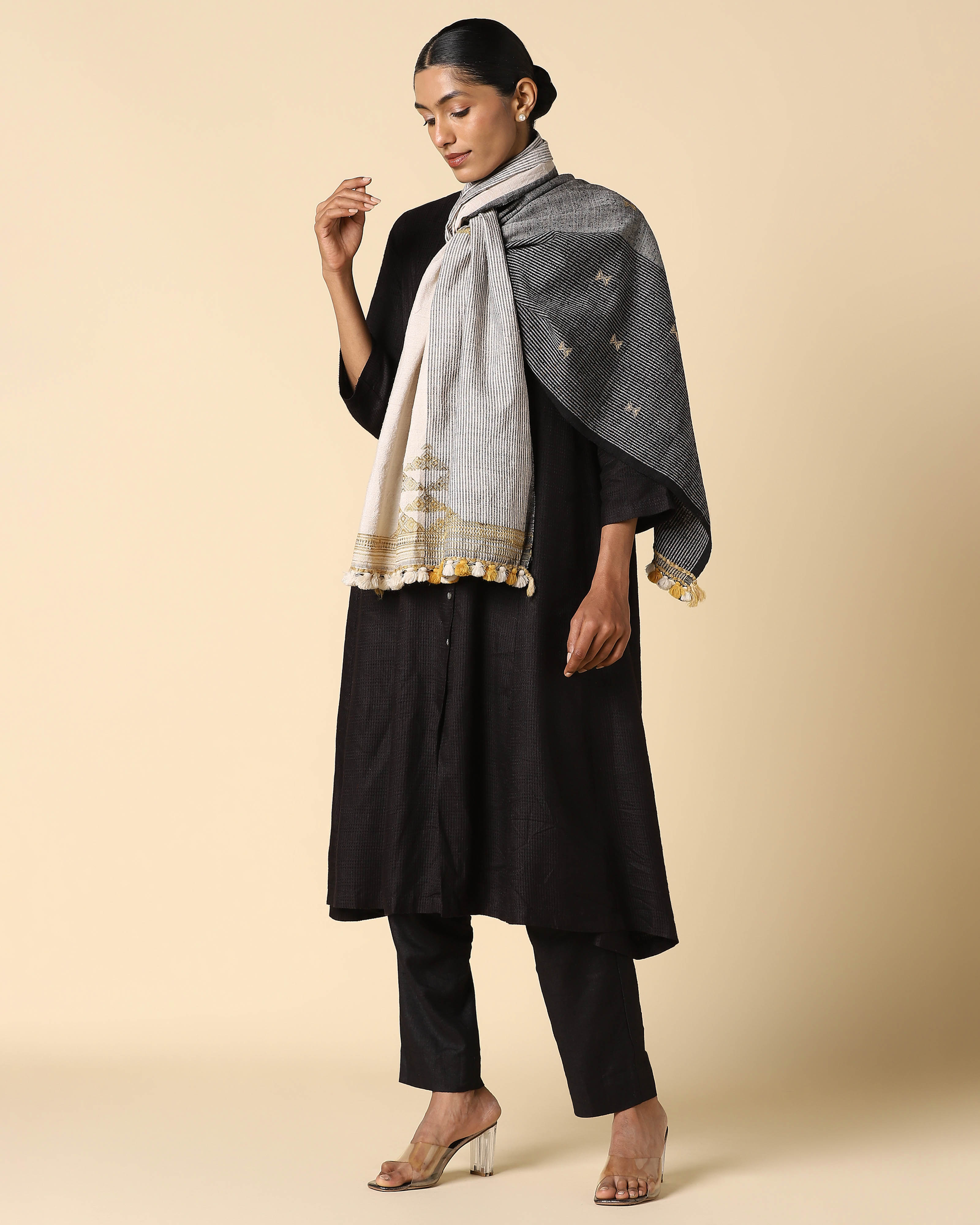 Zoji Bhujodi Extra Weft Wool Silk Stole