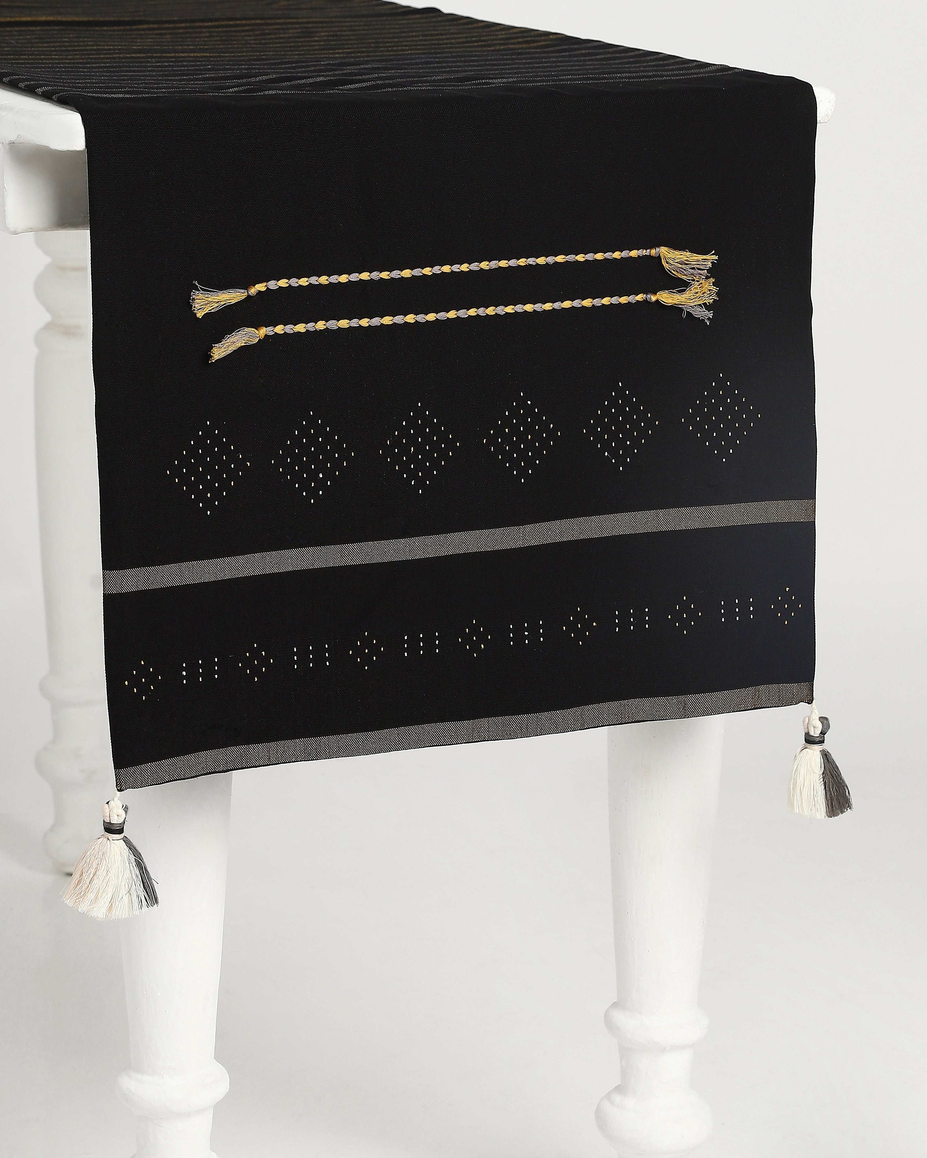 Jigna Bhujodi Tangalia Cotton Table Runner