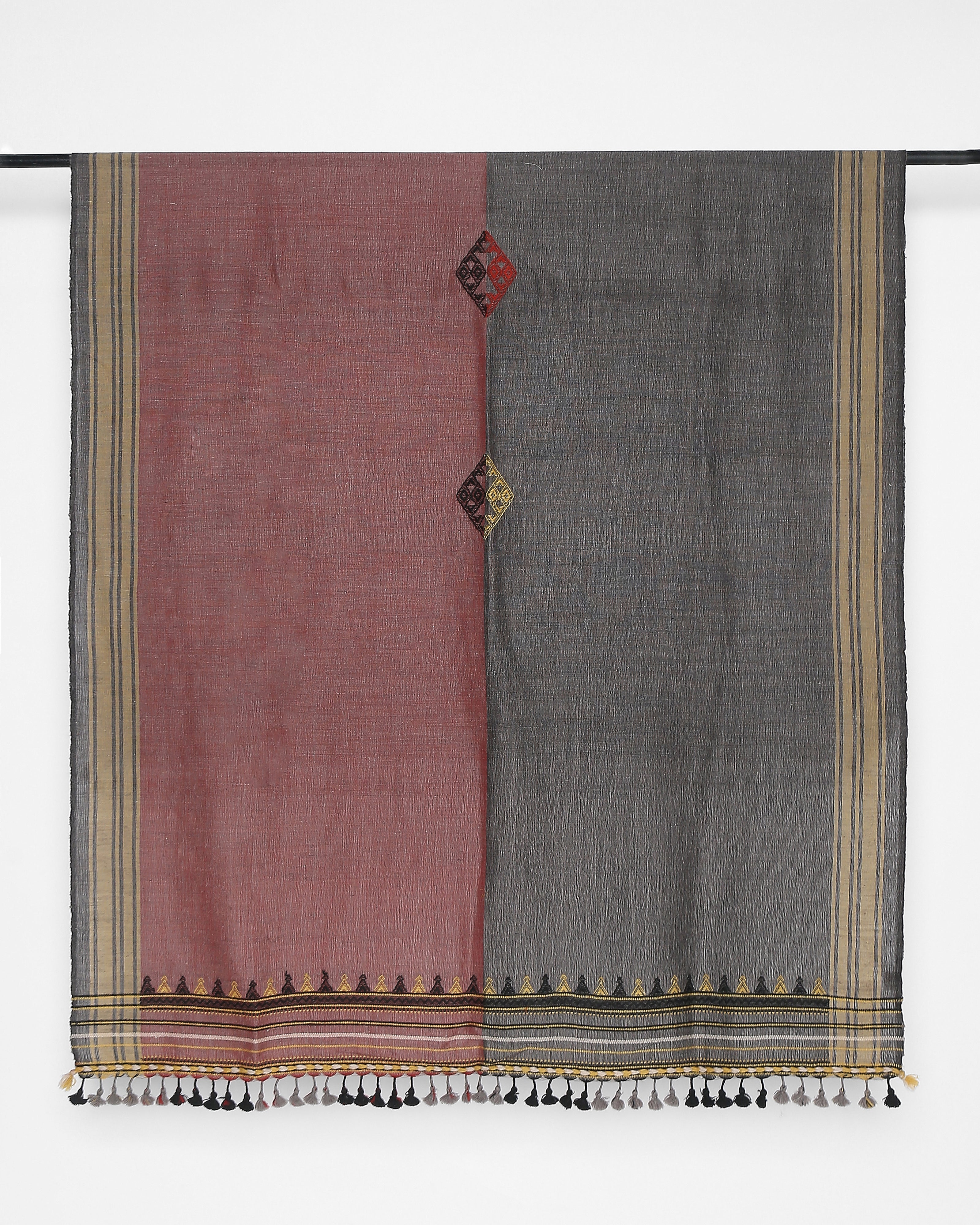 Sherein Bhujodi Extra Weft Woolen Throw