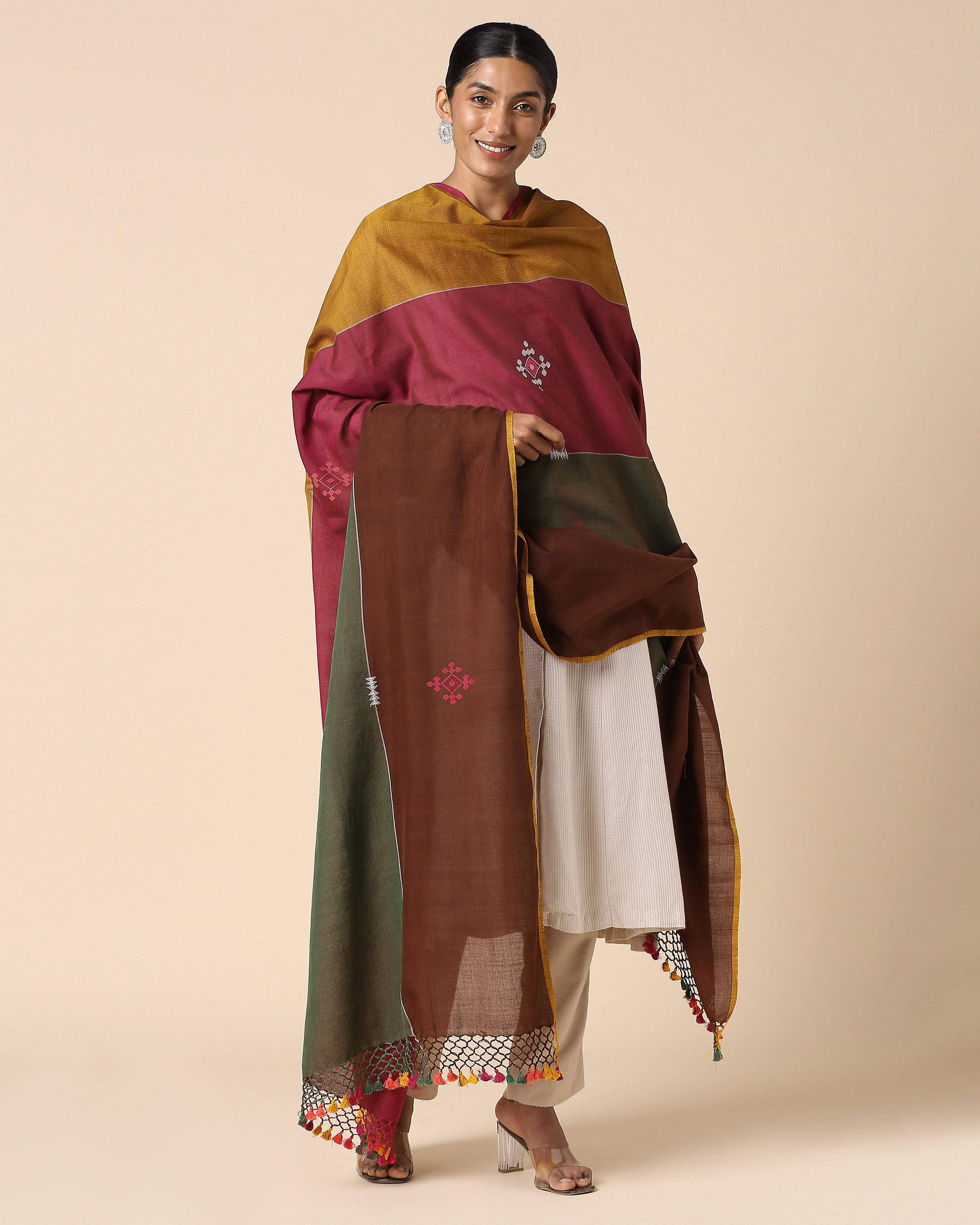 Reina Bhujodi Extra Weft Cotton Dupatta