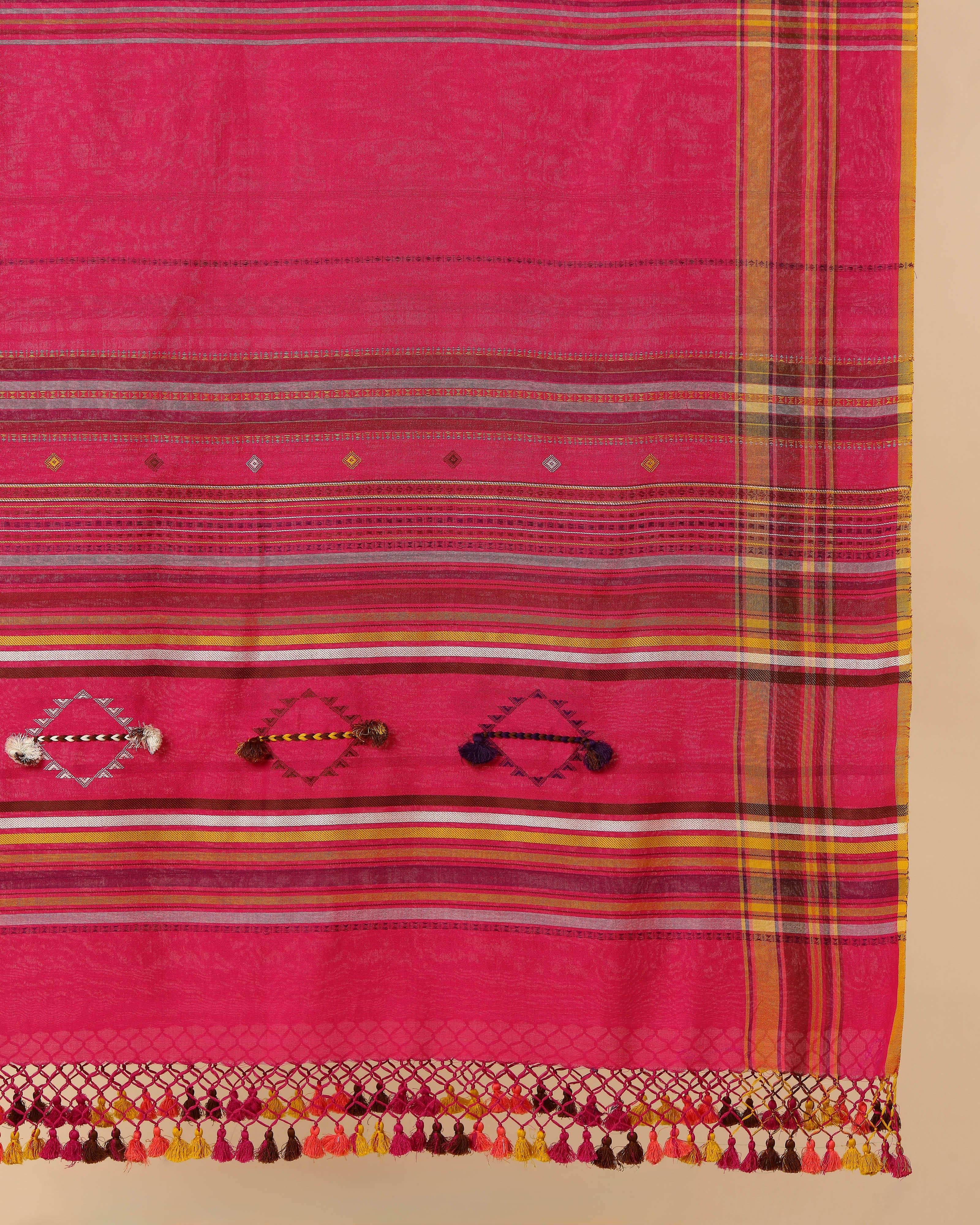 Spectra Bhujodi Extra Weft Cotton Dupatta