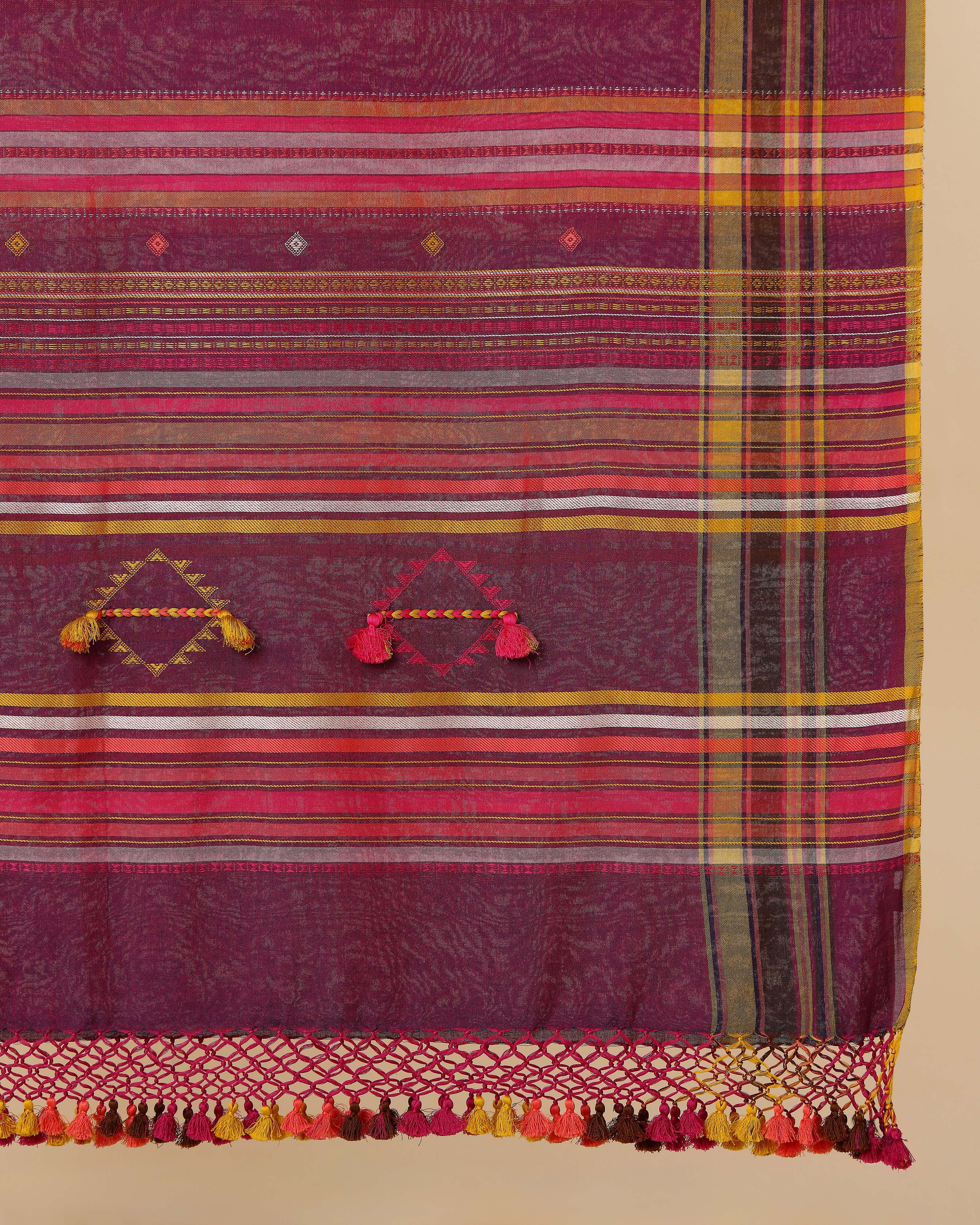 Spectra Bhujodi Extra Weft Cotton Dupatta