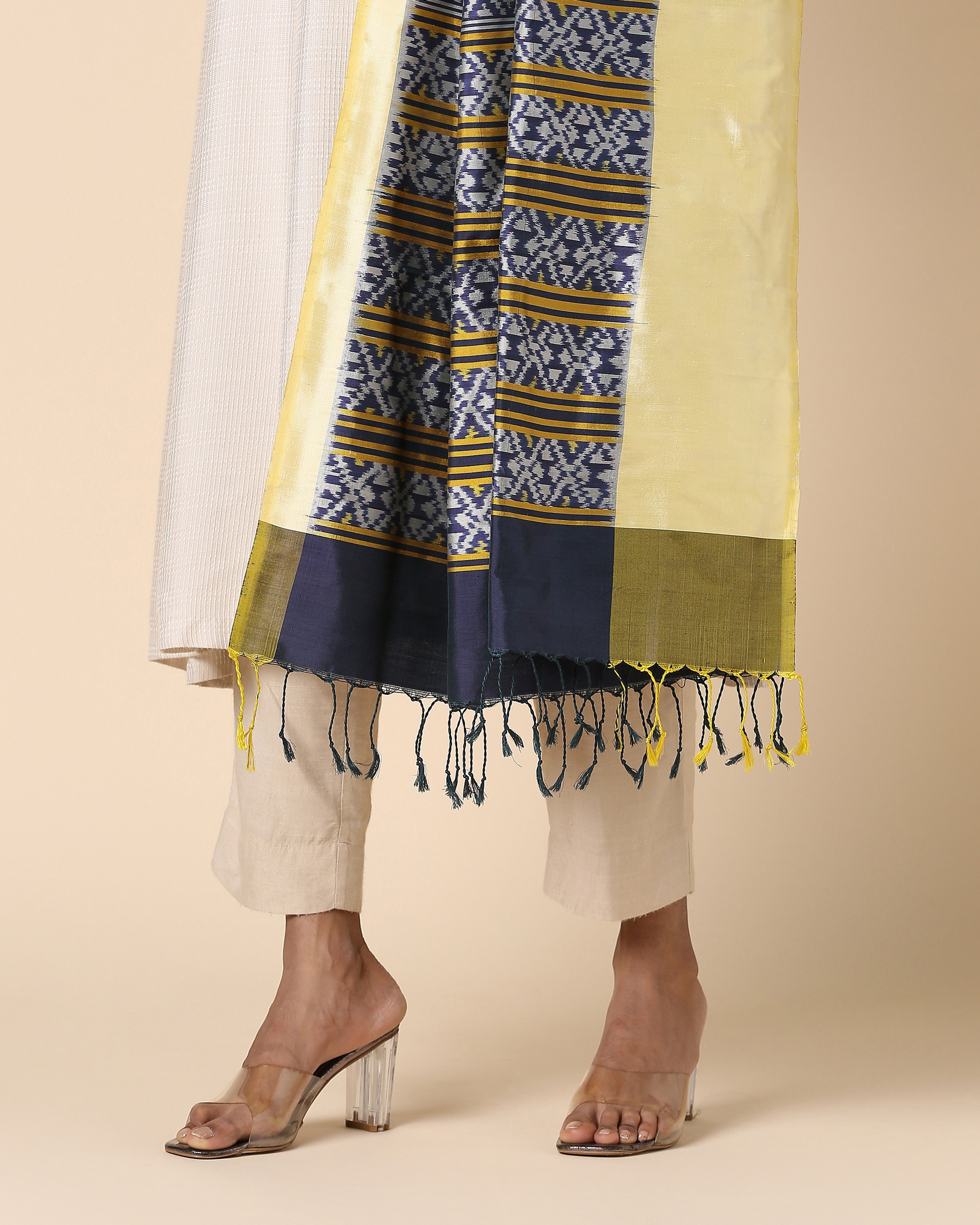 Ezri Pochampally Weft Ikat Silk Dupatta