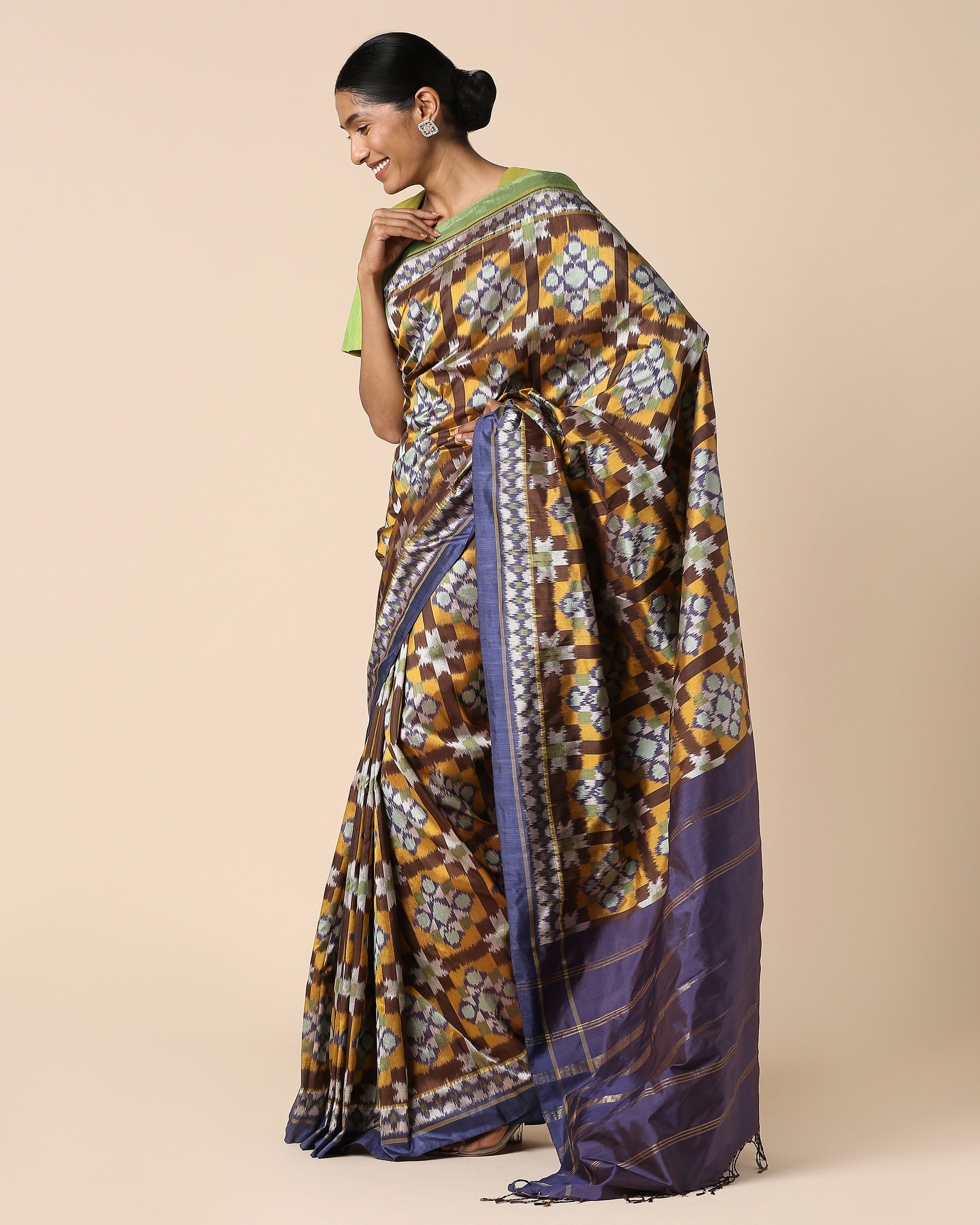 Anayra Pochampally Weft Ikat Silk Saree