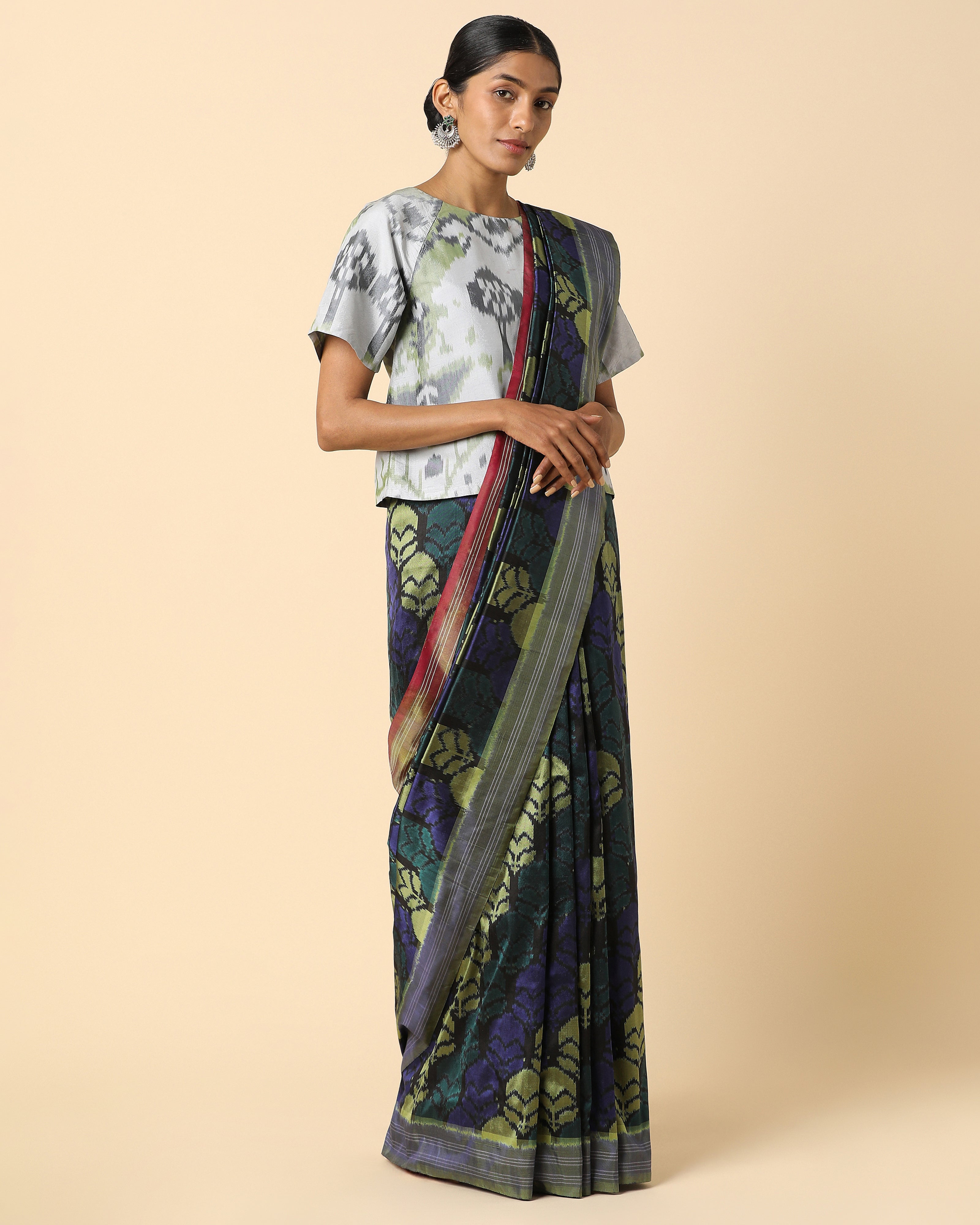 Thiya Pochampally Weft Ikat Silk Saree