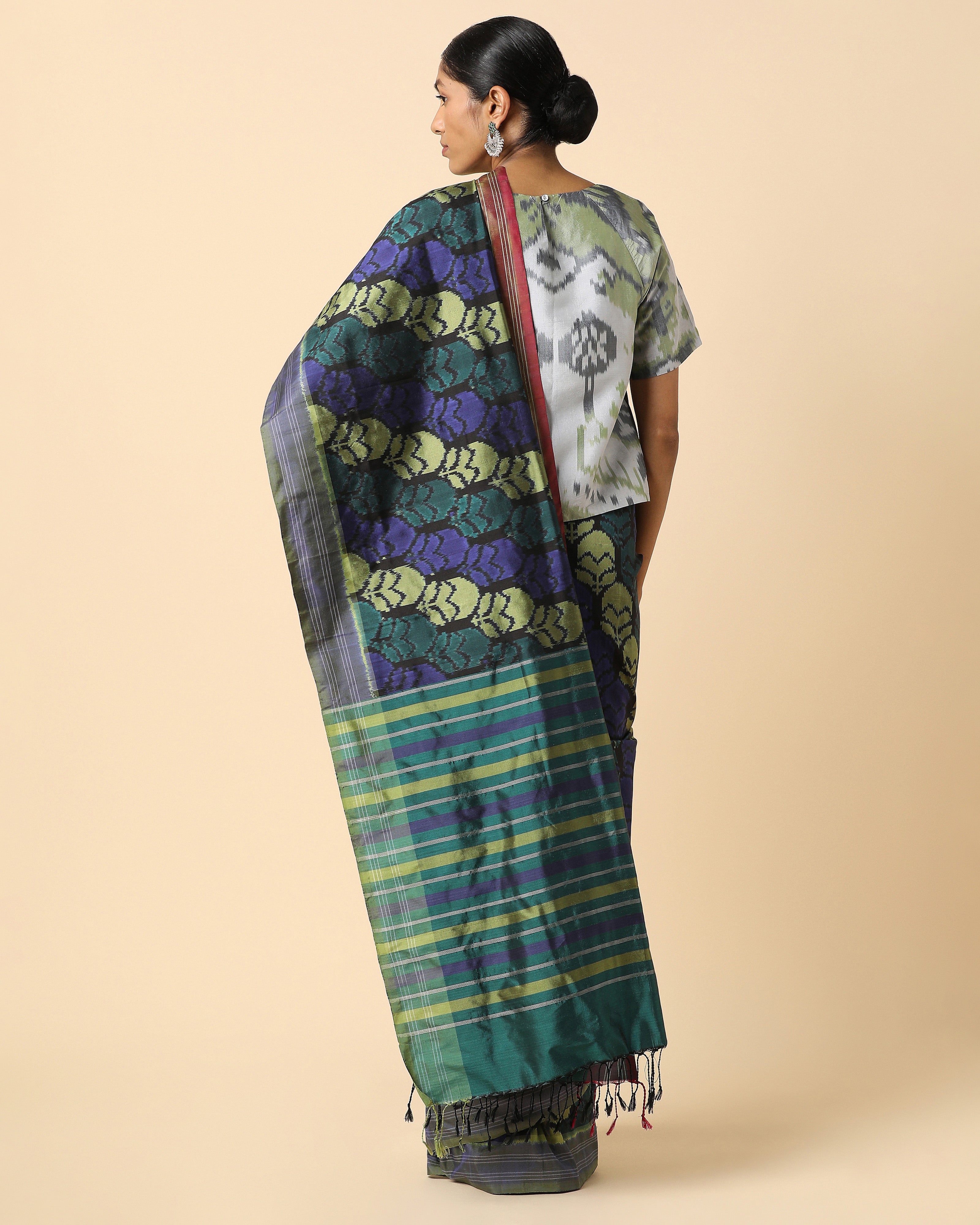 Thiya Pochampally Weft Ikat Silk Saree