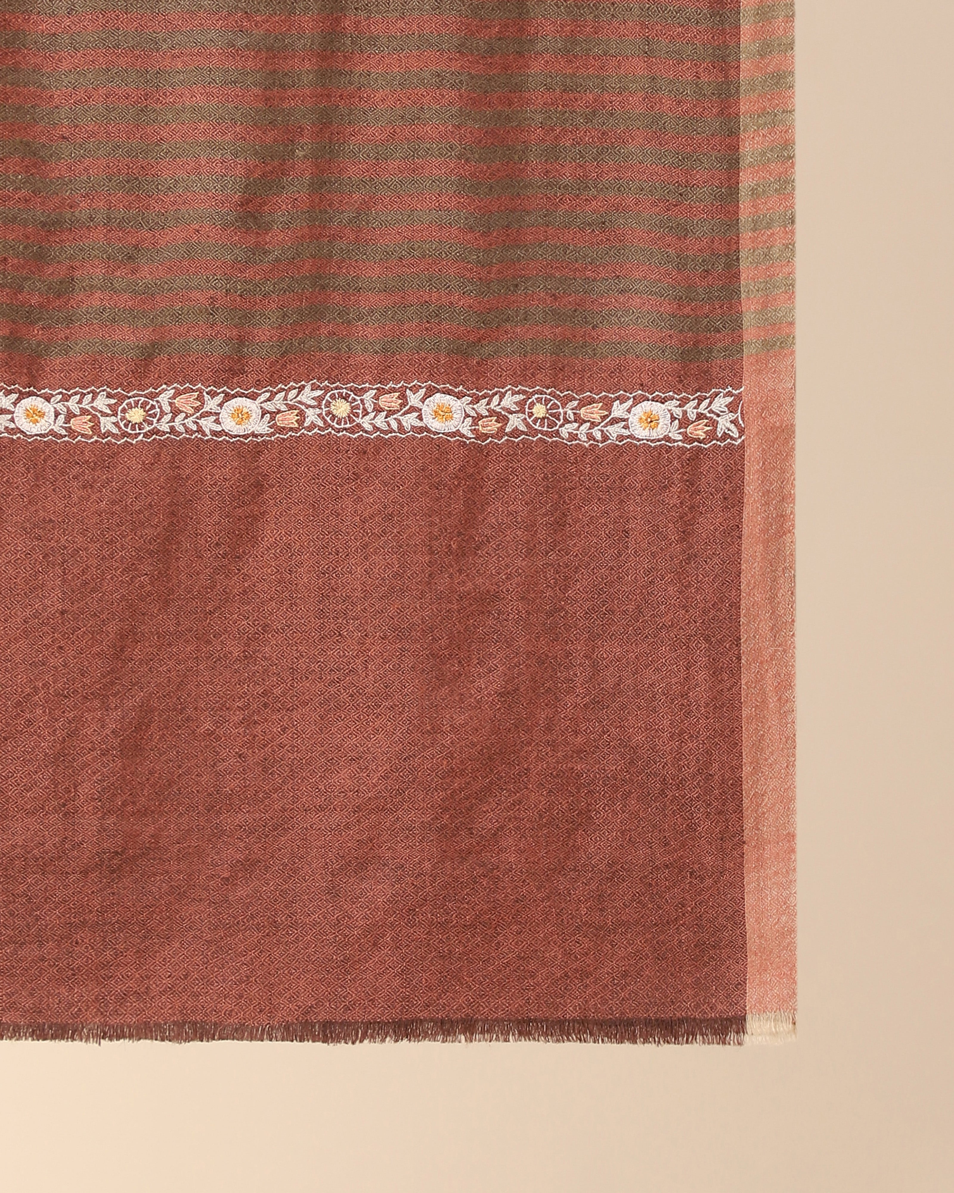 Eshal Kashmir Sozni Embroidery Pashmina Stole