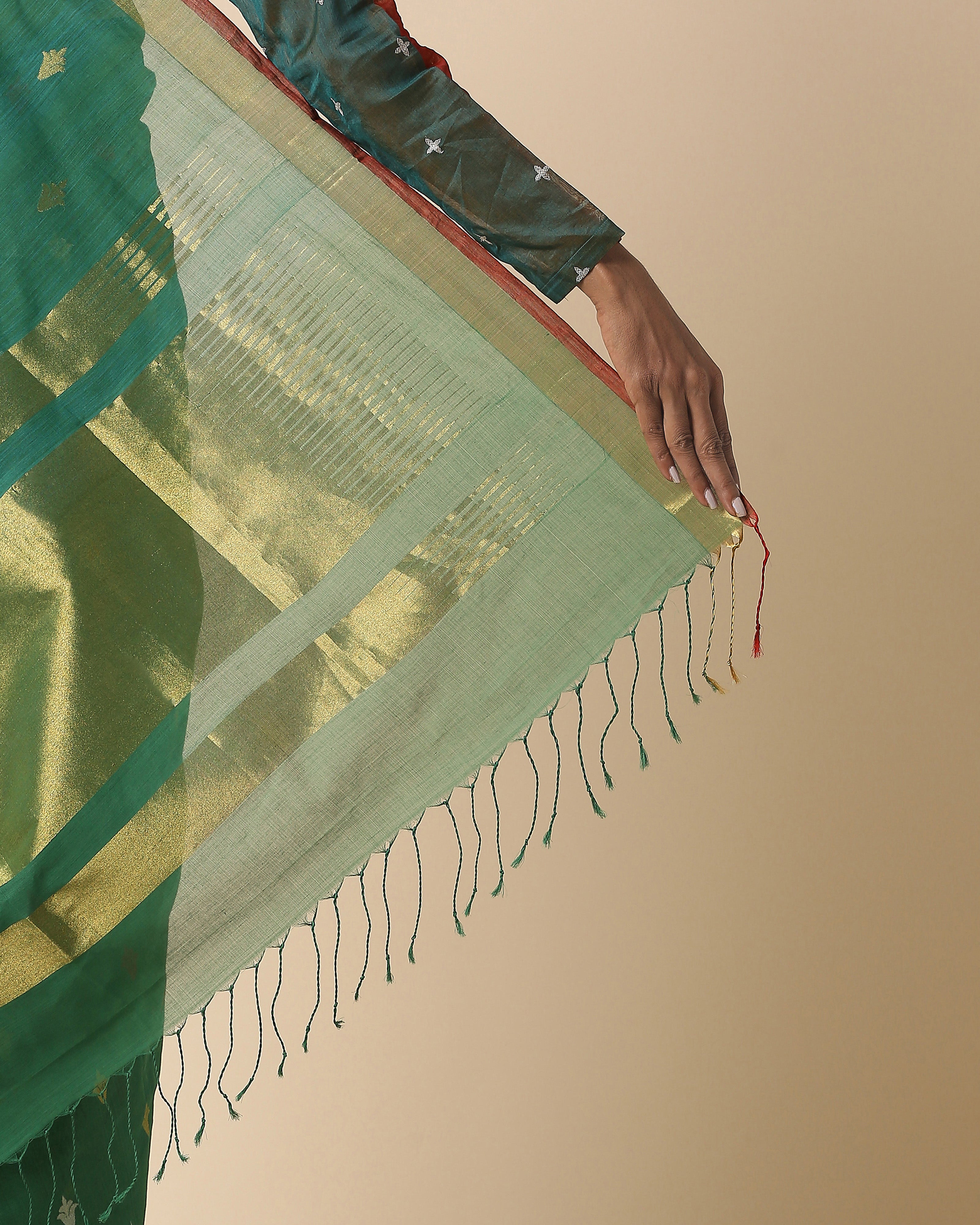 Ashwika Uppada Jamdani Cotton Saree