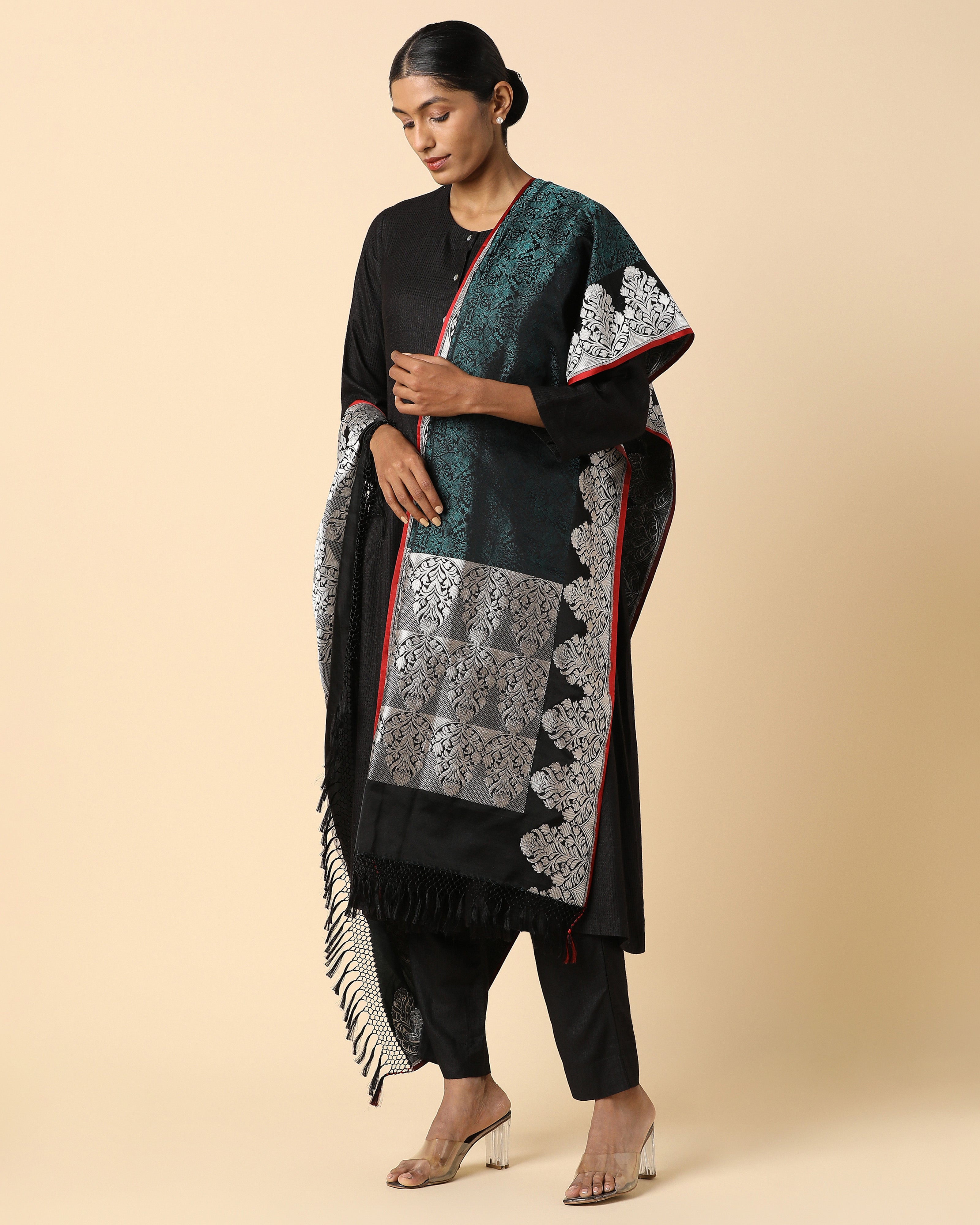 Tvarita Banarasi Tanchoi And Kadwa Silk Dupatta