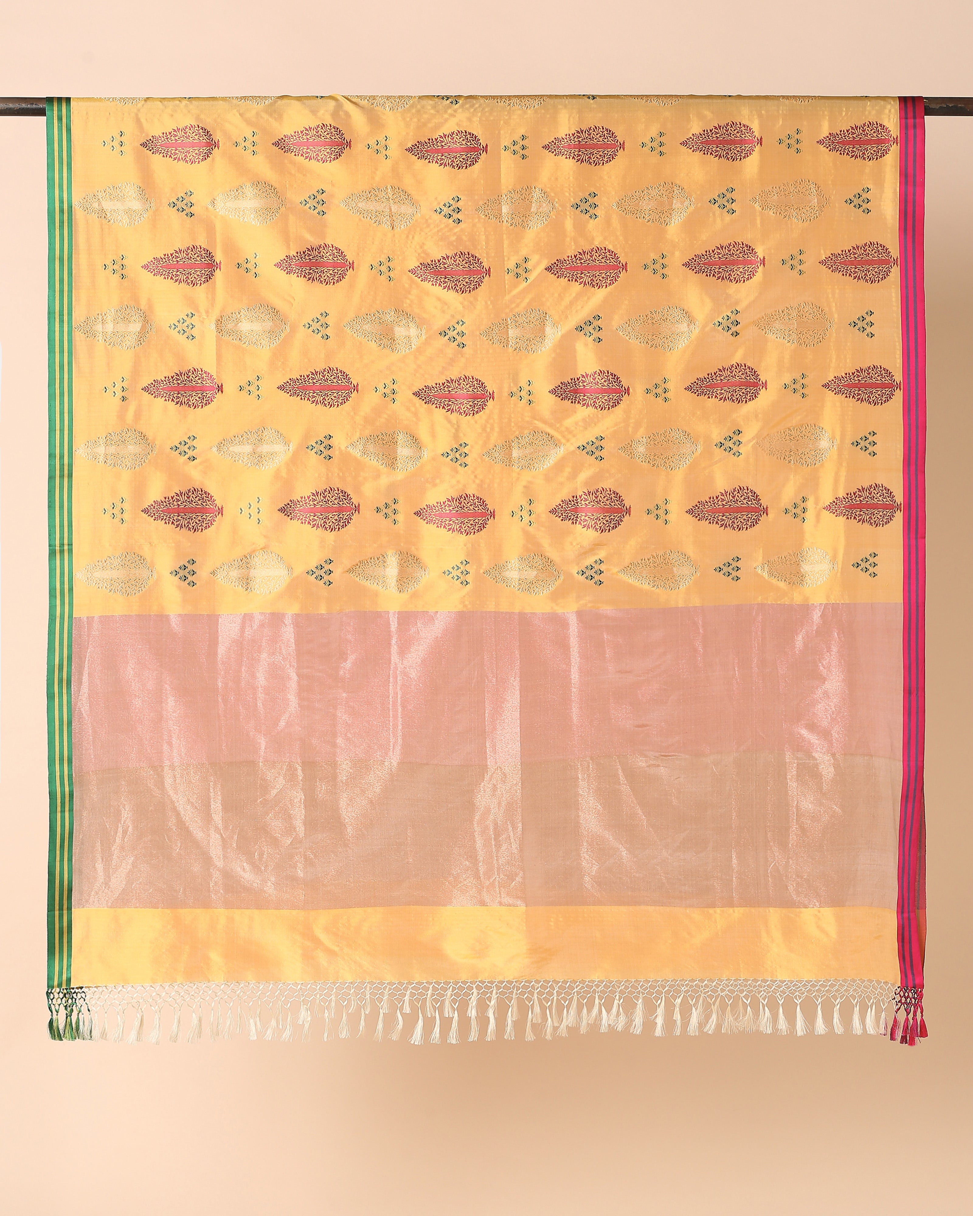 Karalika Banarasi Kadwa Silk Dupatta