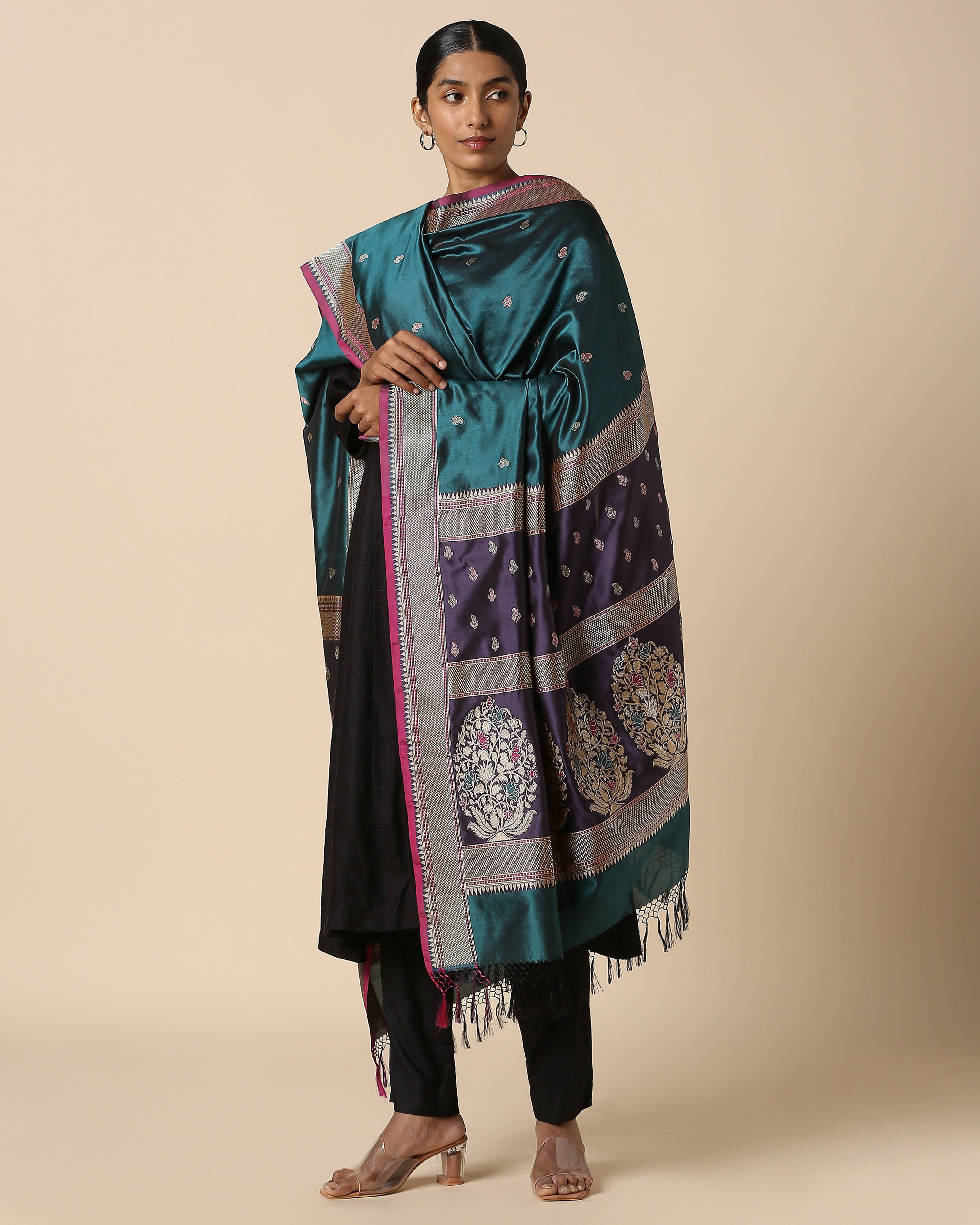 Maysa Banarasi Kadwa Silk Dupatta