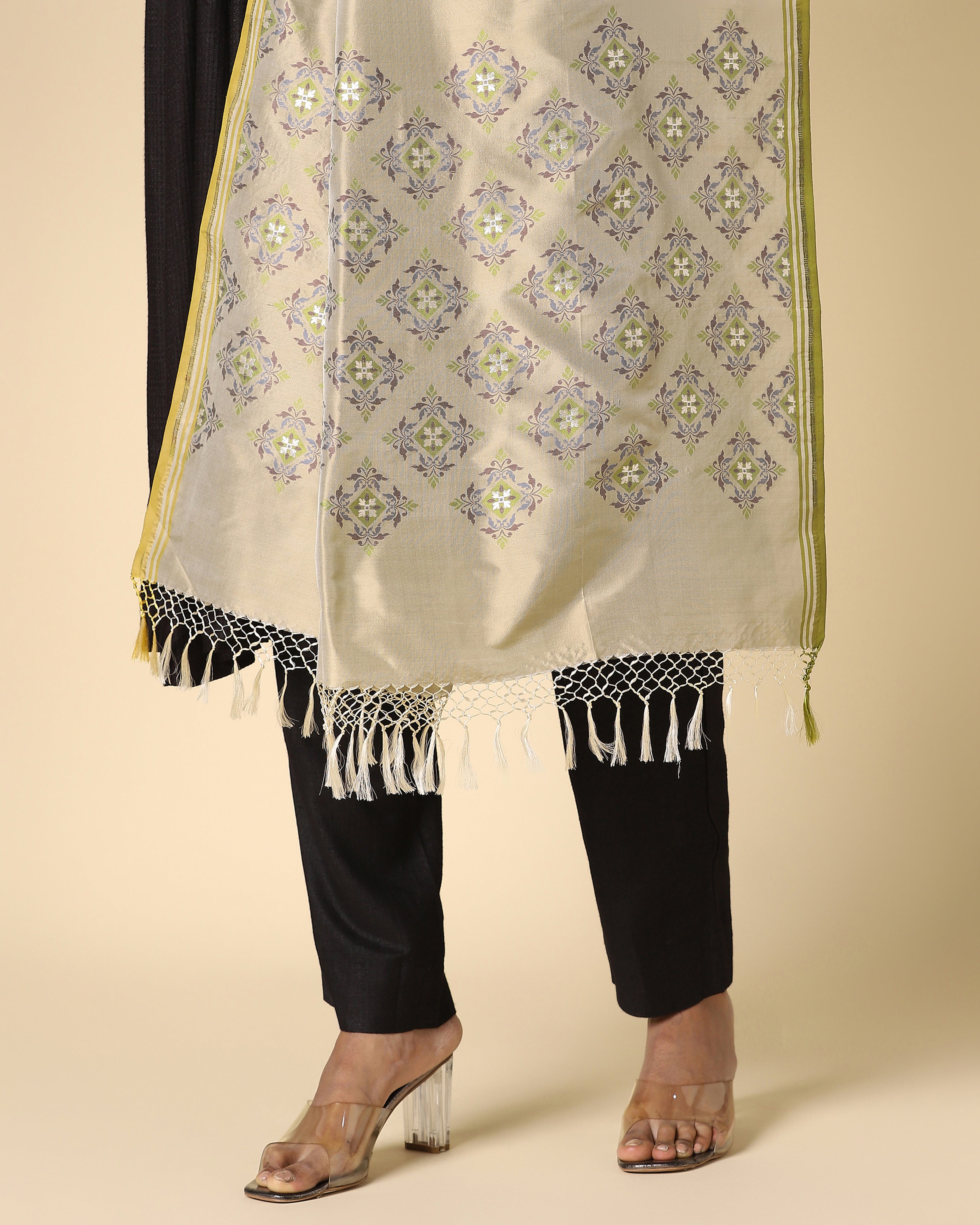 Badhia Banarasi Cutwork Silk Dupatta