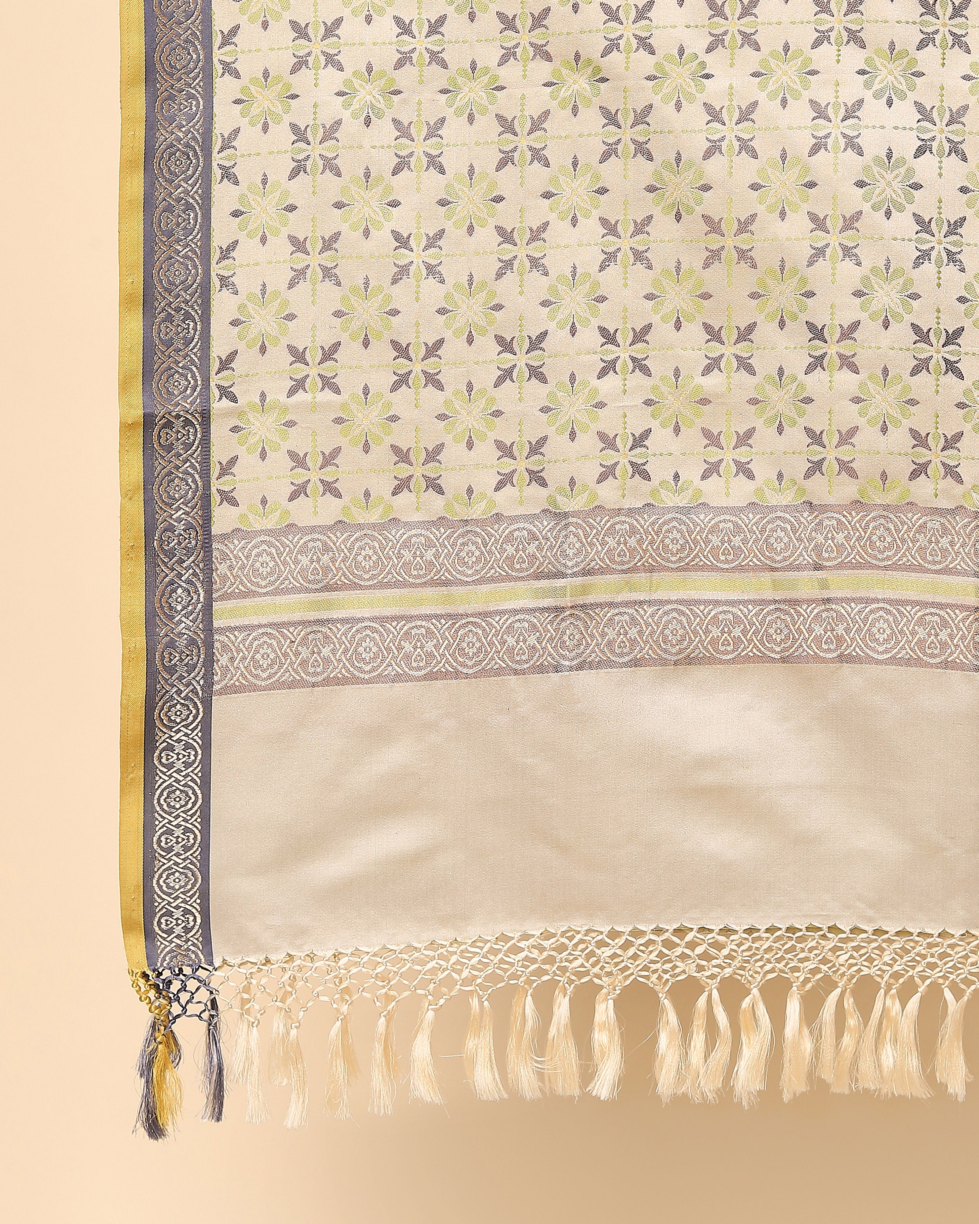 Fahar Banarasi Tanchoi And Kadwa Silk Dupatta