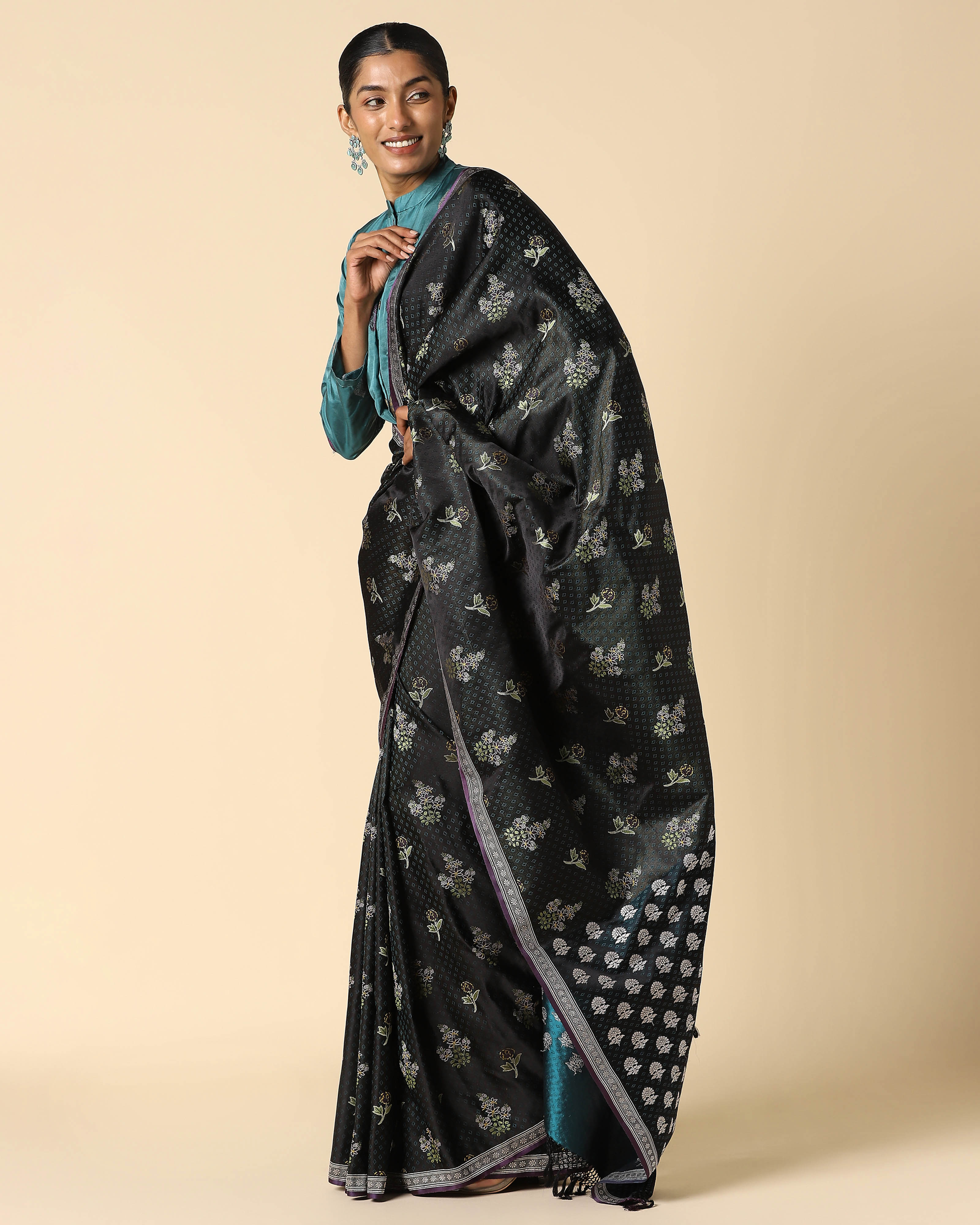 Shamiksha Banarasi Tanchoi And Kadwa Silk Saree