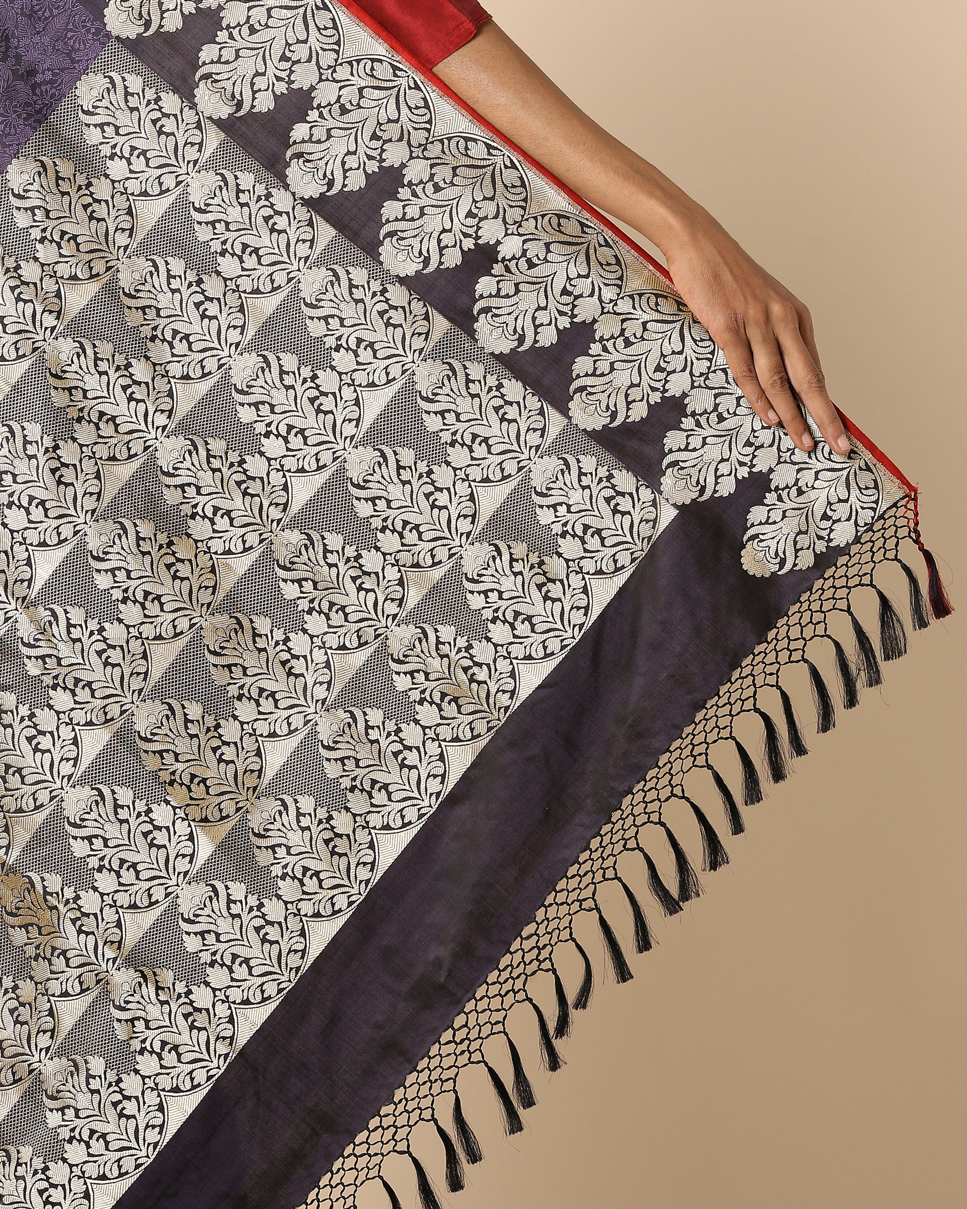 Tvarita Banarasi Tanchoi And Kadwa Silk Saree
