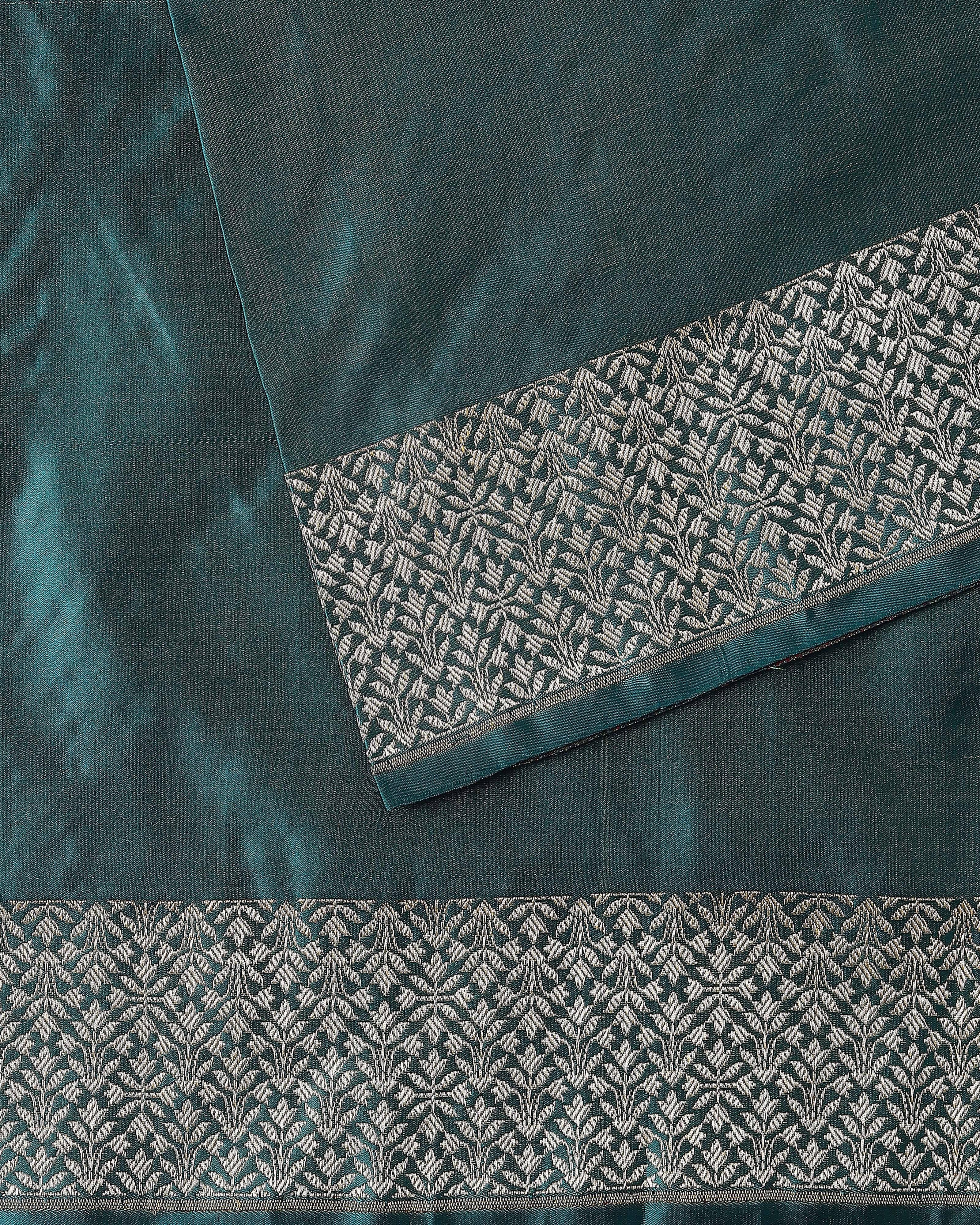 Santati Banarasi Tanchoi And Kadwa Silk Saree