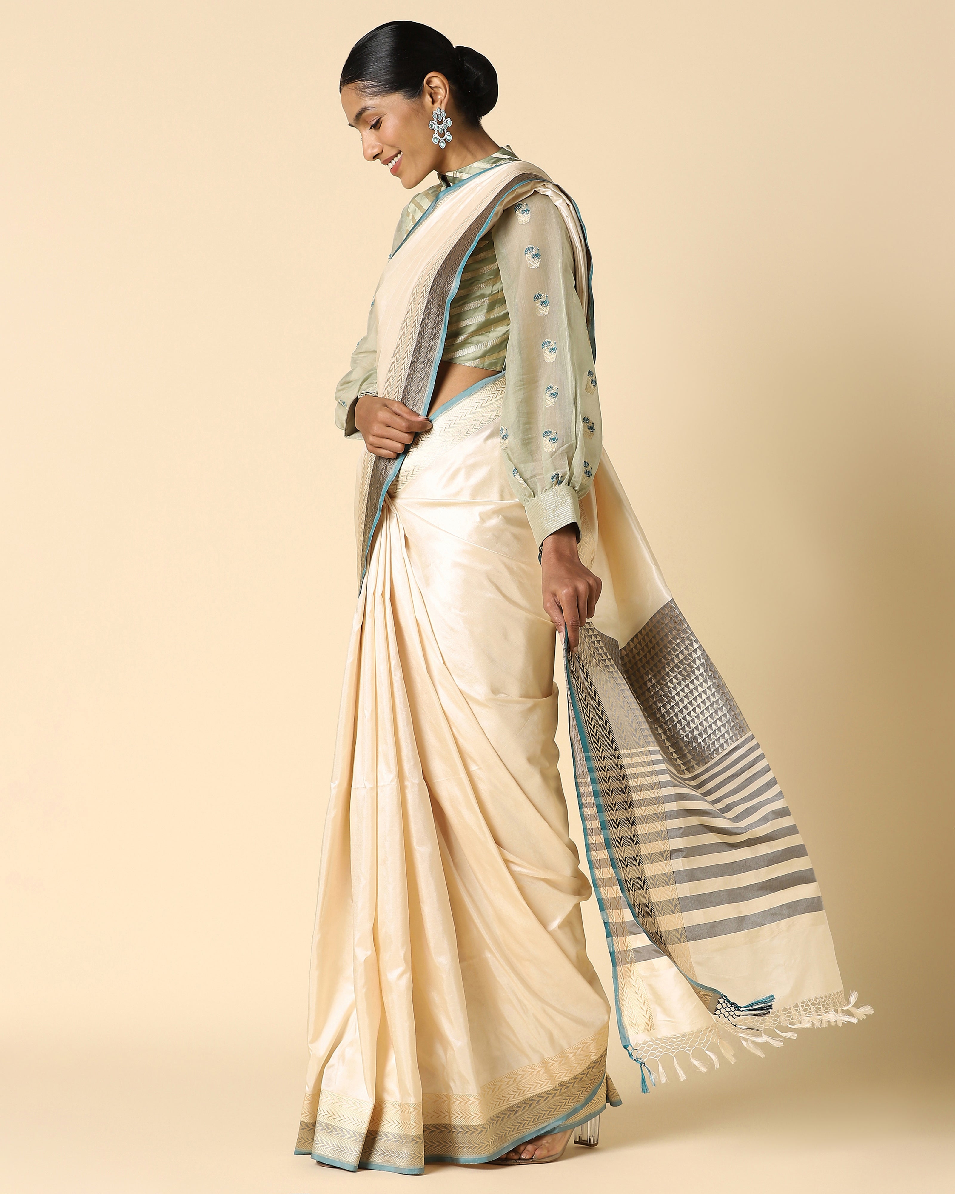 Ujjala Banarasi Kadwa Silk Saree