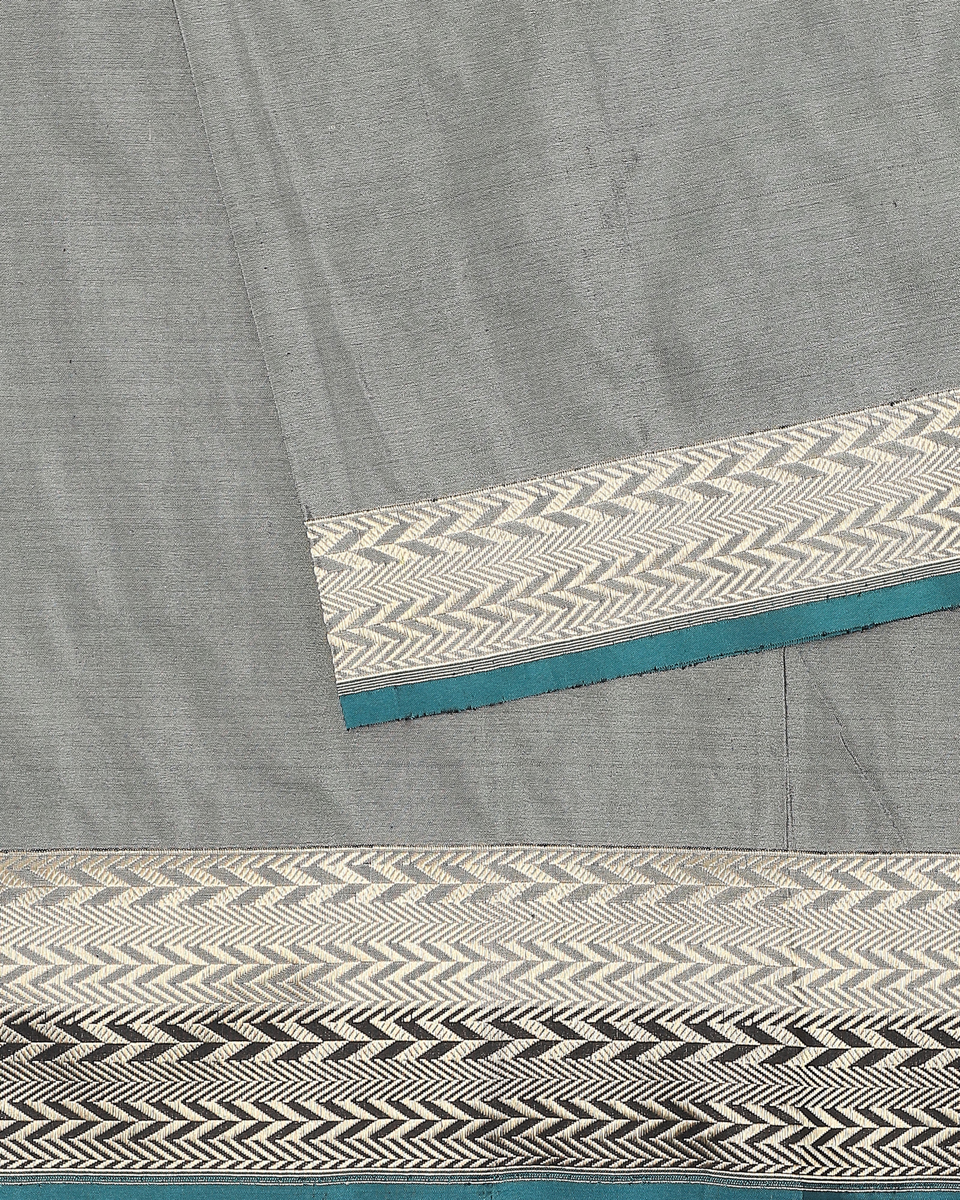 Ujjala Banarasi Kadwa Silk Saree