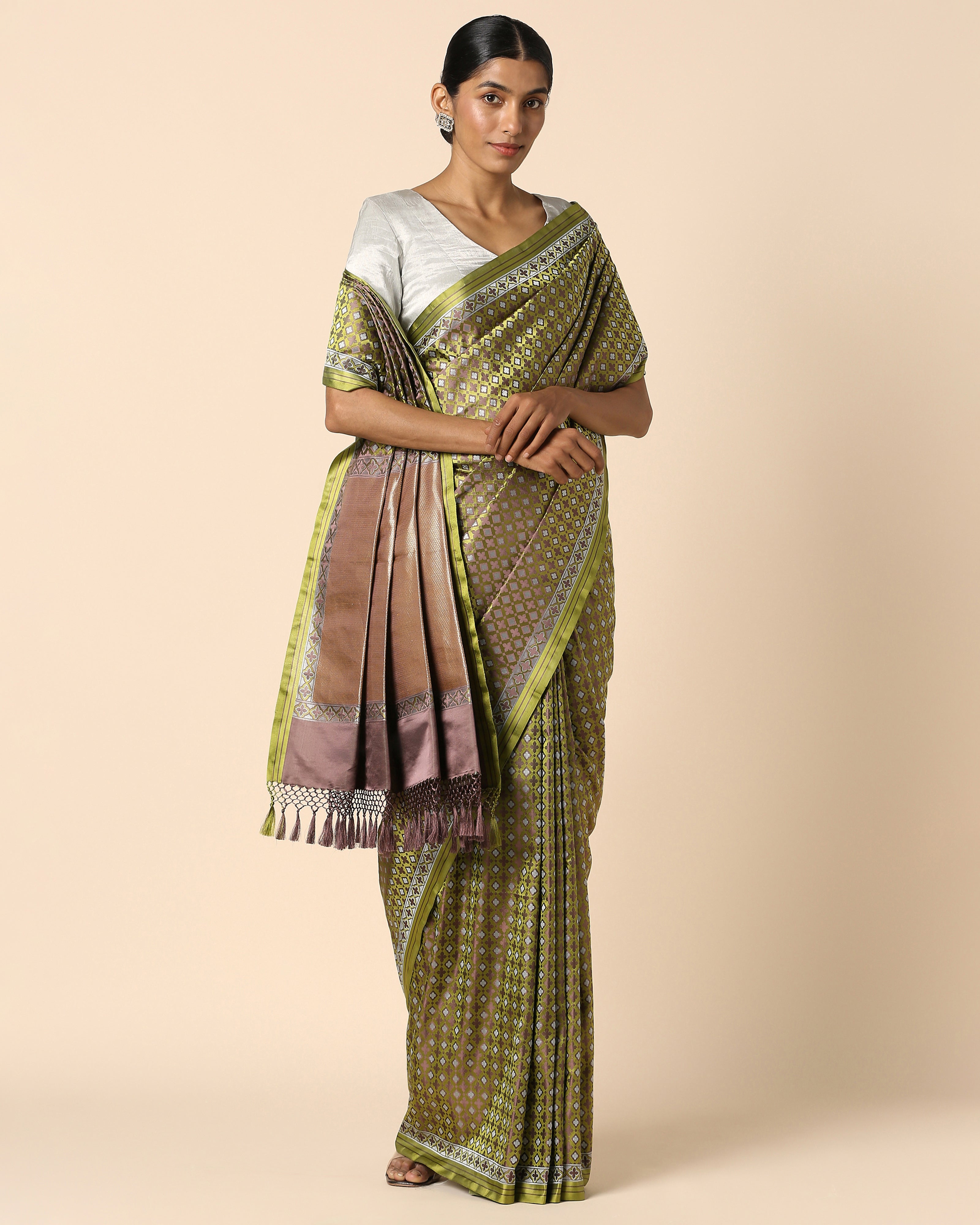 Sabah Banarasi Tanchoi Silk Saree