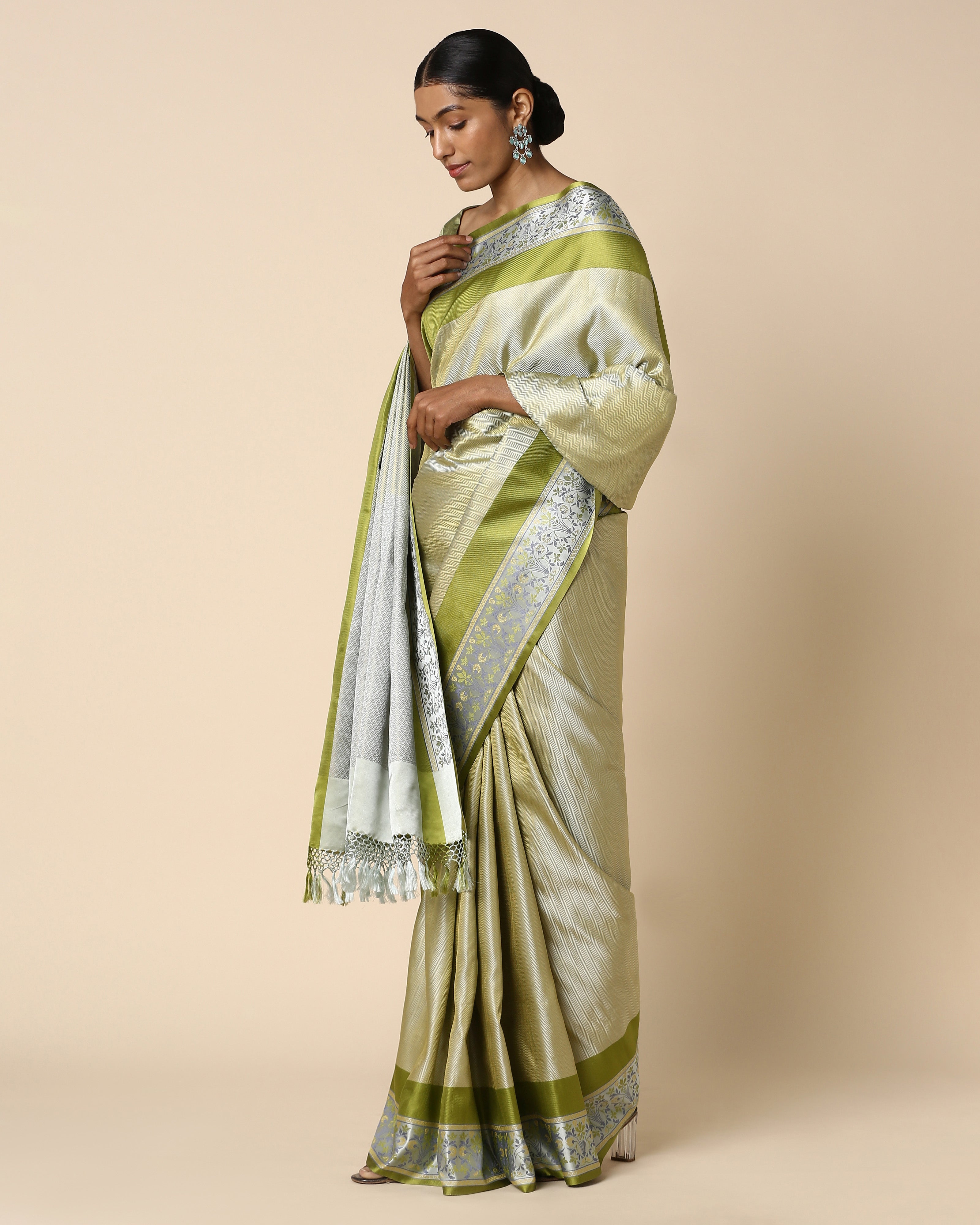 Thaimaa Banarasi Tanchoi Silk Saree