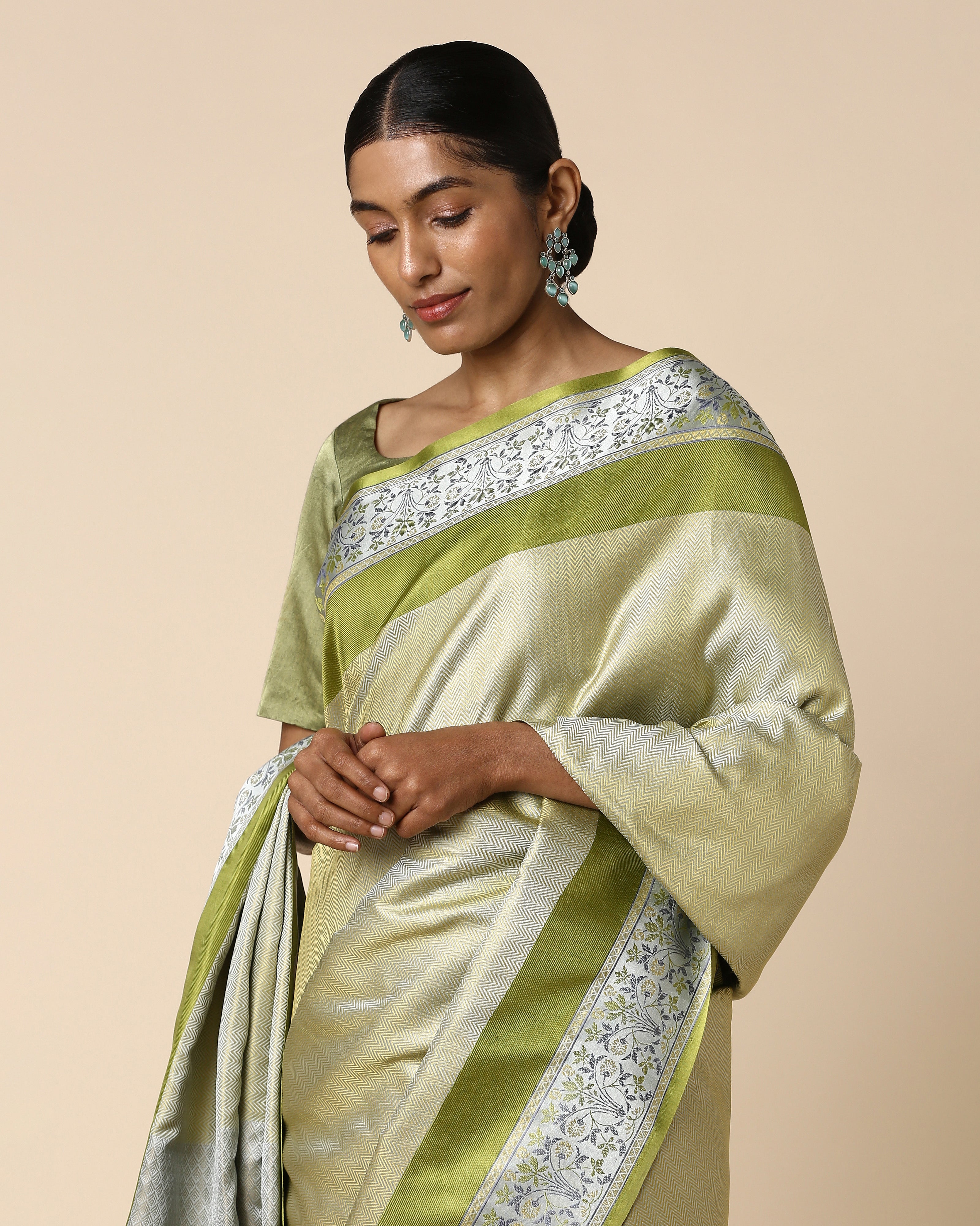 Thaimaa Banarasi Tanchoi Silk Saree
