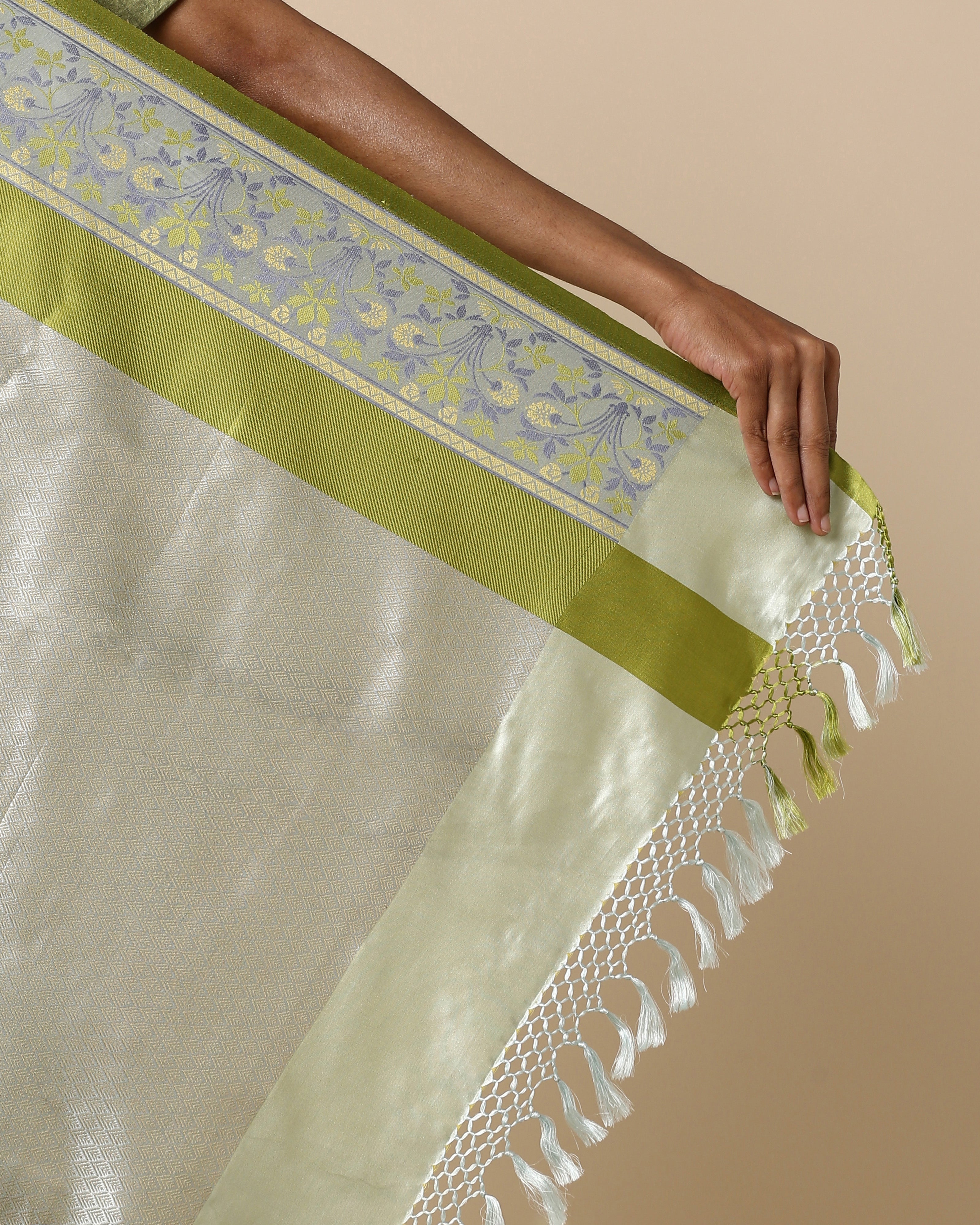 Thaimaa Banarasi Tanchoi Silk Saree