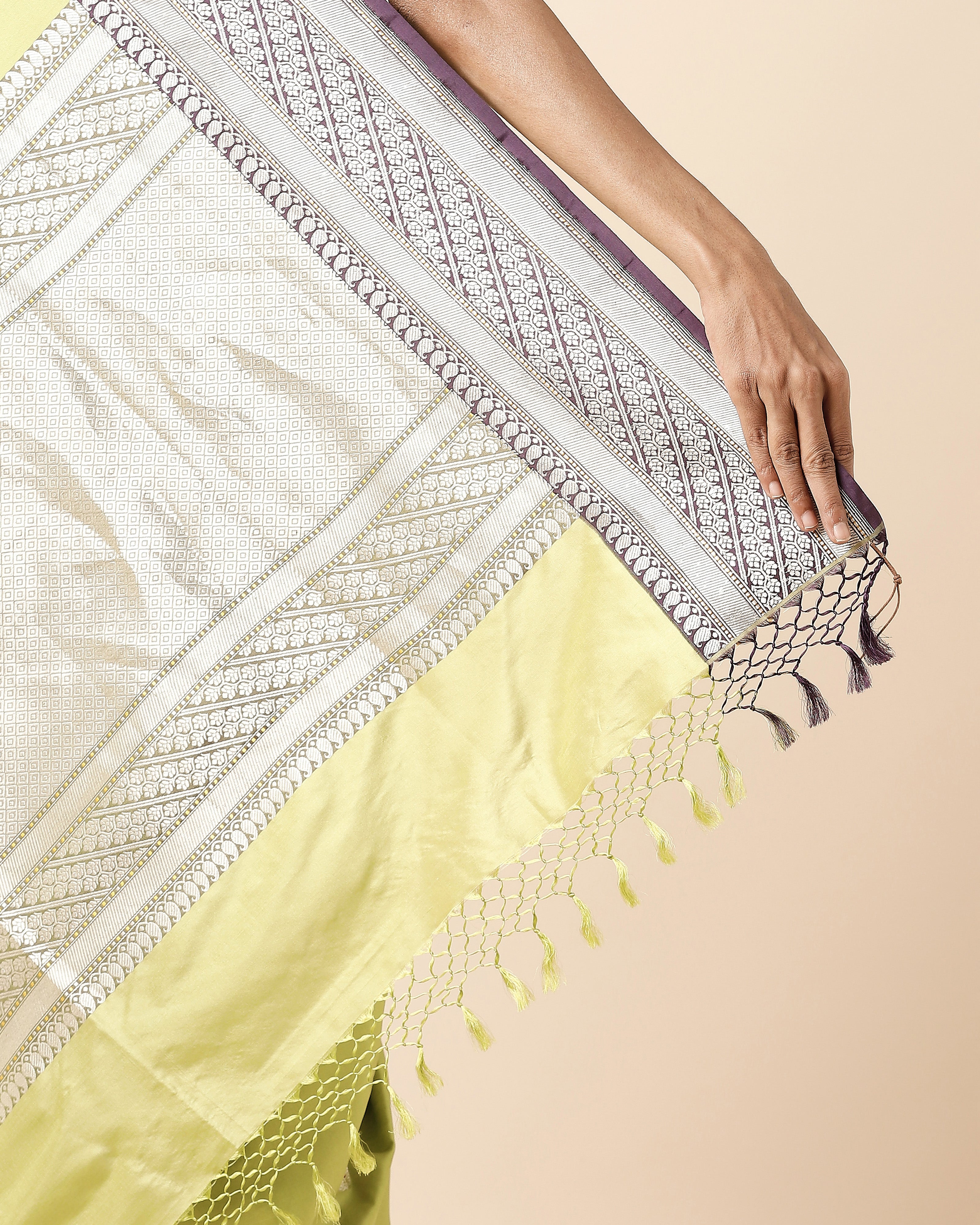 Nilaah Banarasi Kadwa Silk Saree