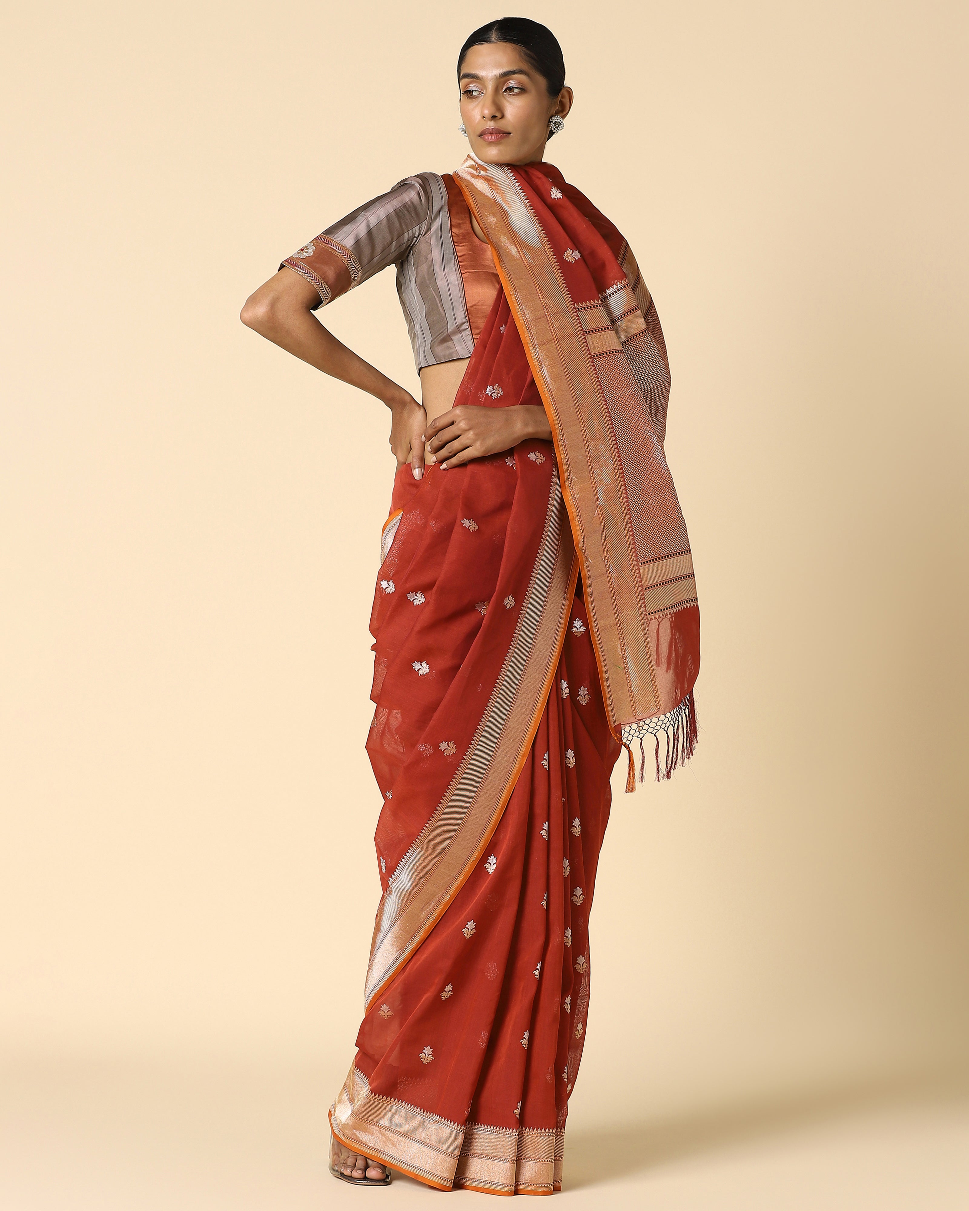 Parinika Banarasi Kadwa Cotton Saree