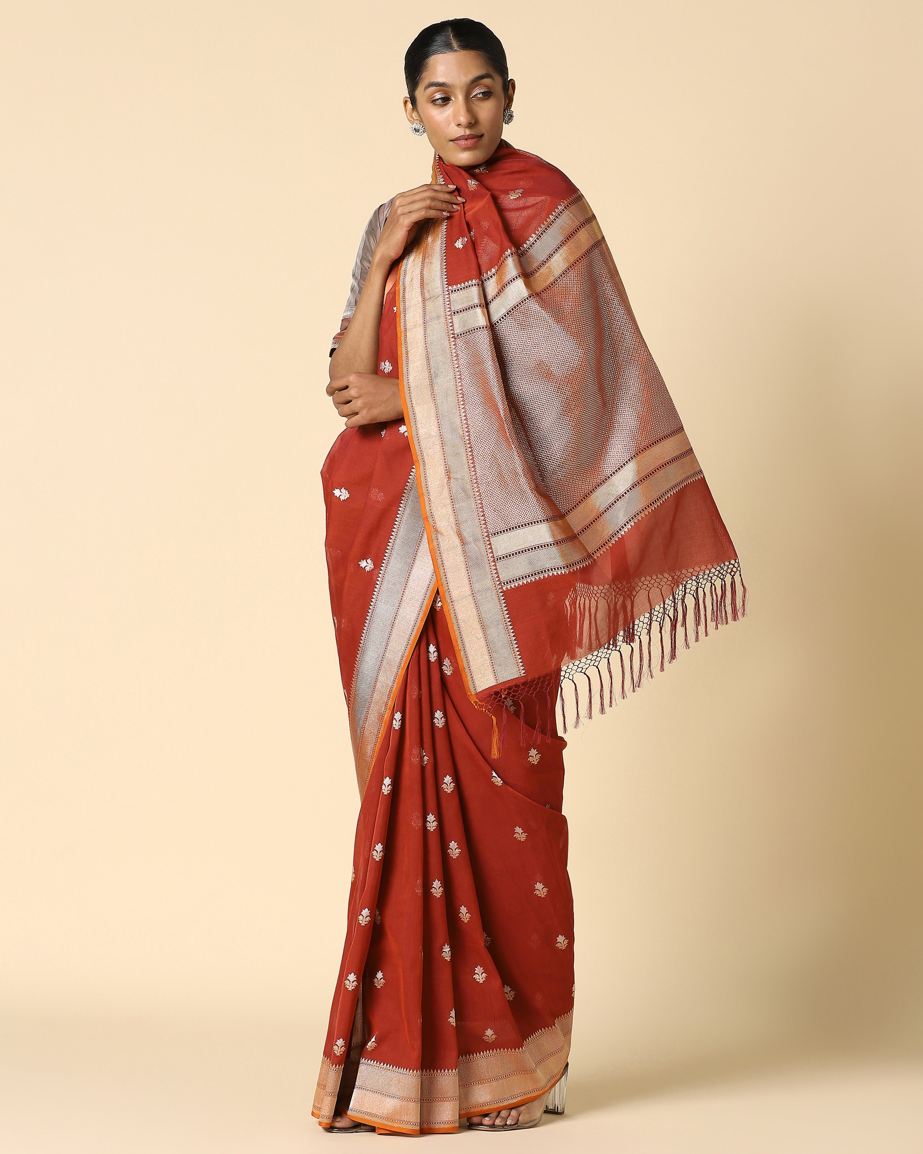 Parinika Banarasi Kadwa Cotton Saree
