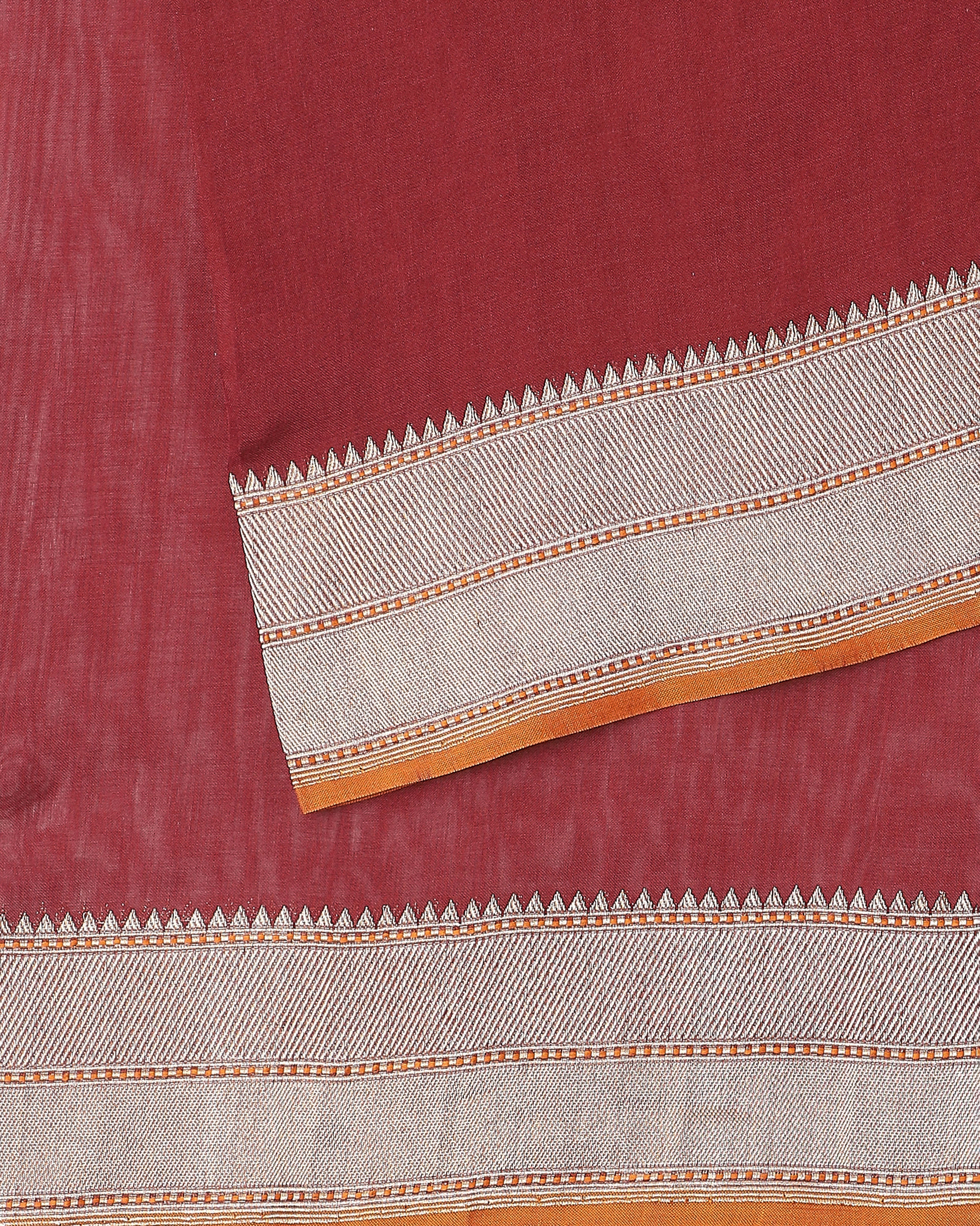 Parinika Banarasi Kadwa Cotton Saree
