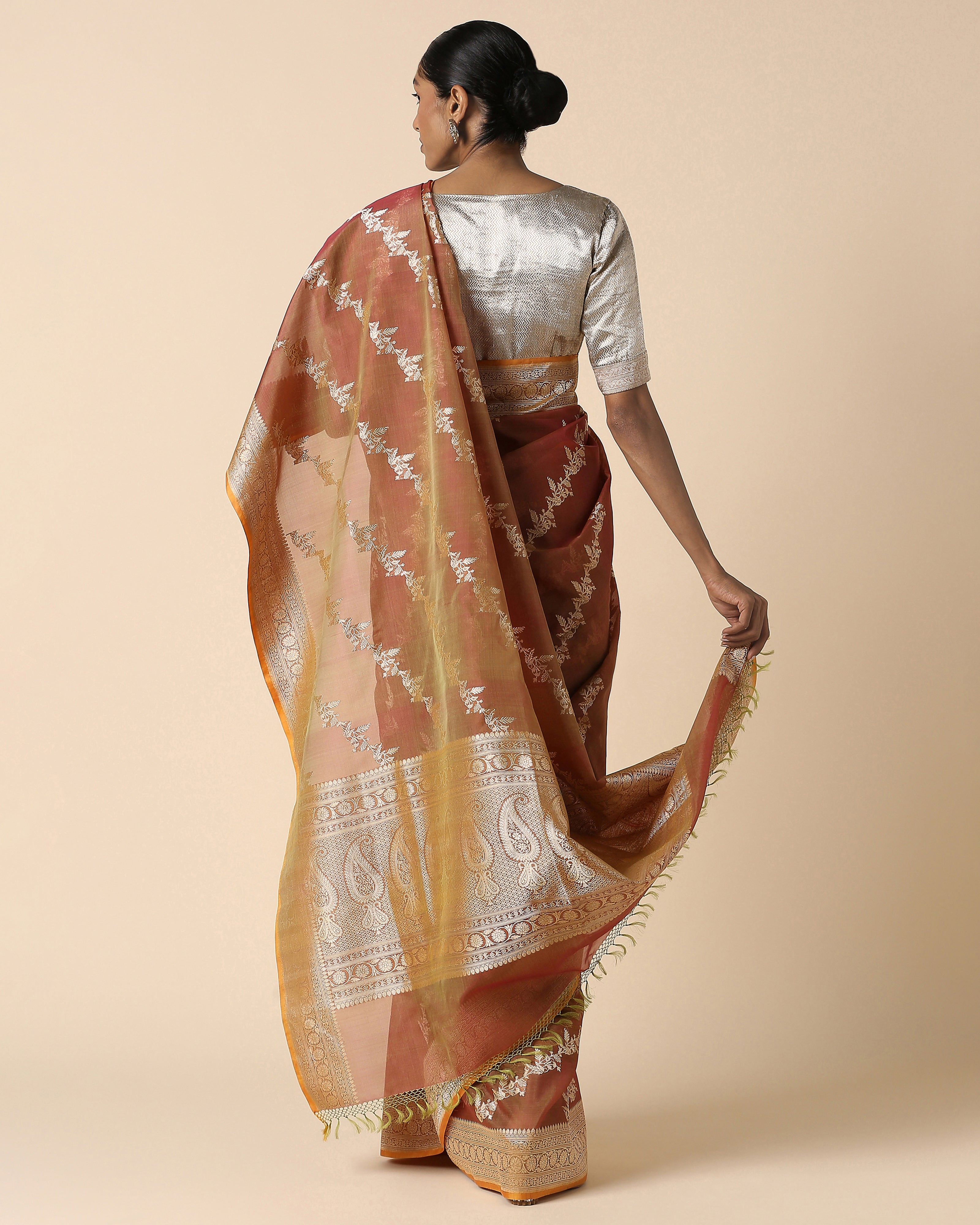 Vayda Banarasi Kadwa Silk Saree