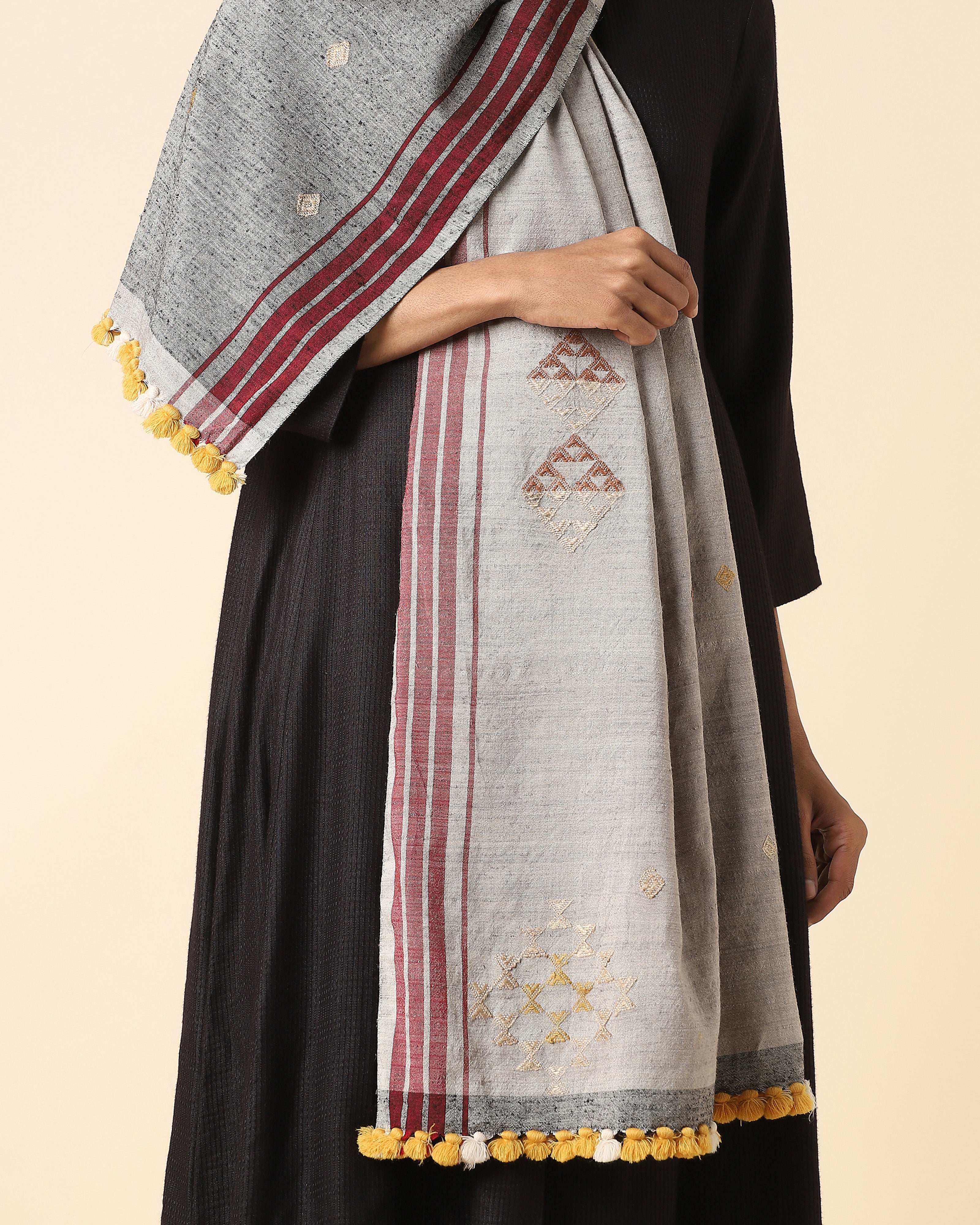 Seya Bhujodi Extra Weft Wool Silk Stole