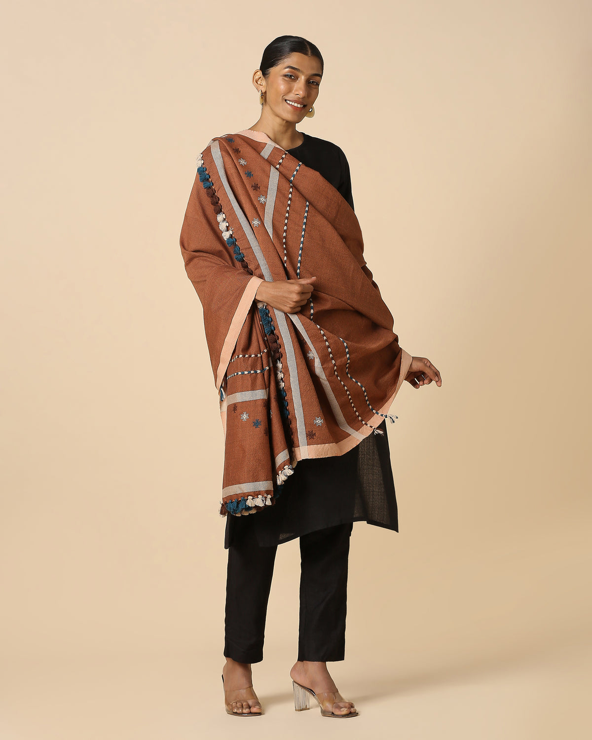 Ameen Bhujodi Extra Weft Woolen Shawl