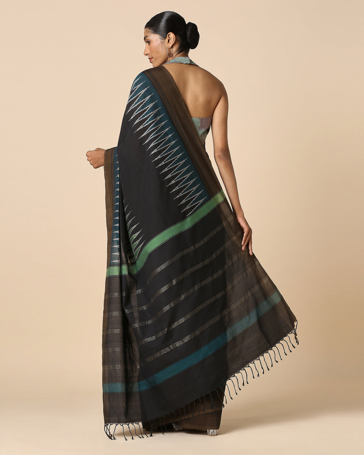 Sharati Pochampally Weft Ikat Cotton Saree