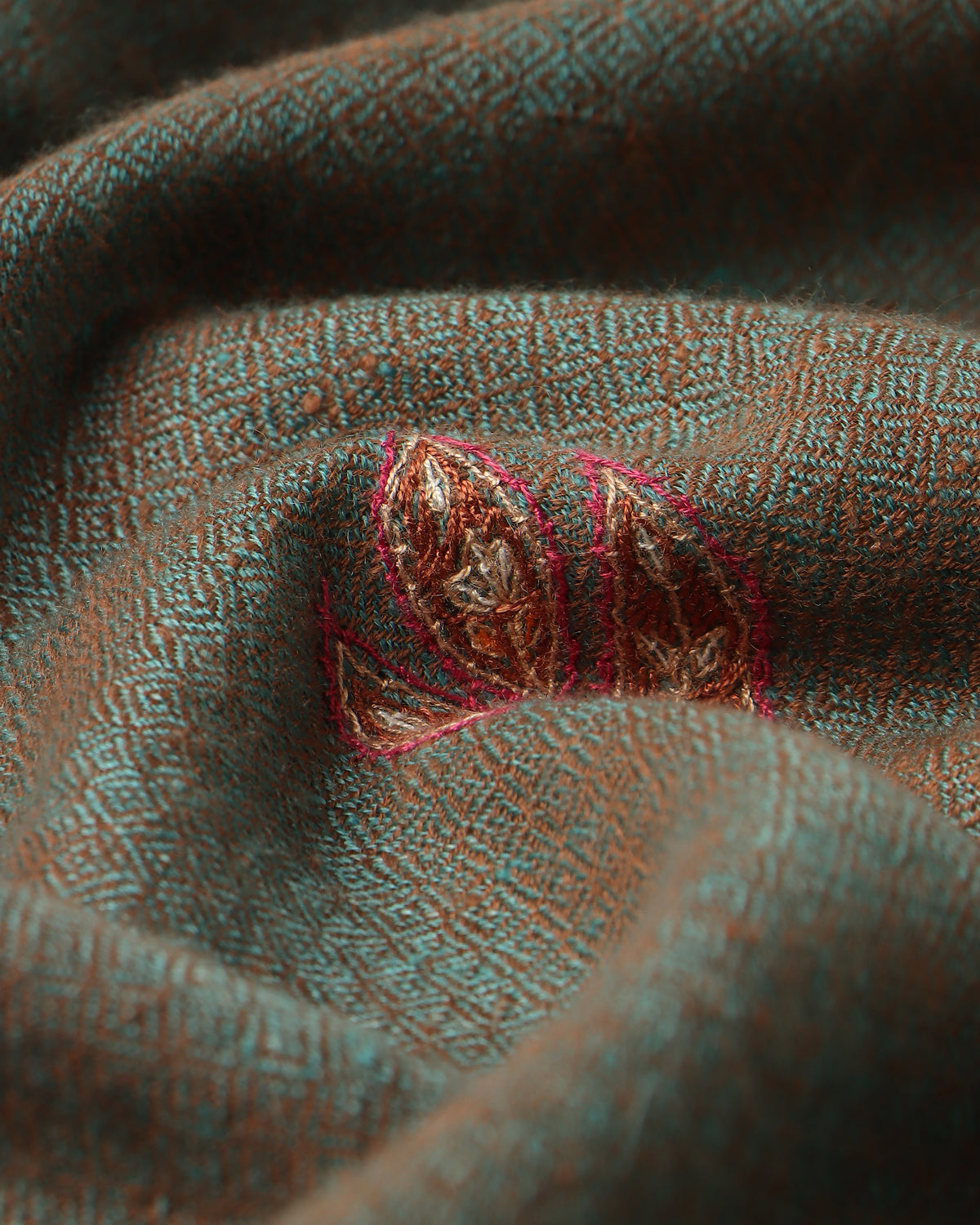 Mahreen Kashmir Sozni Embroidery Pashmina Saree