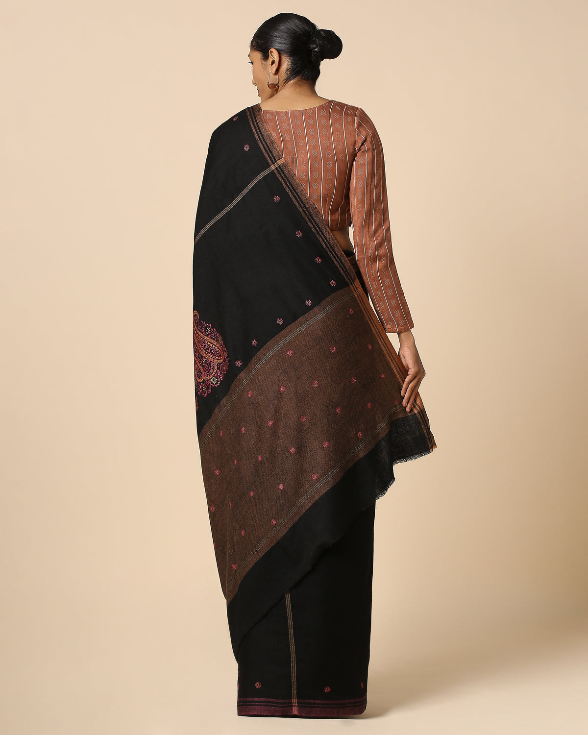 Anabia Kashmir Sozni Embroidery Pashmina Saree