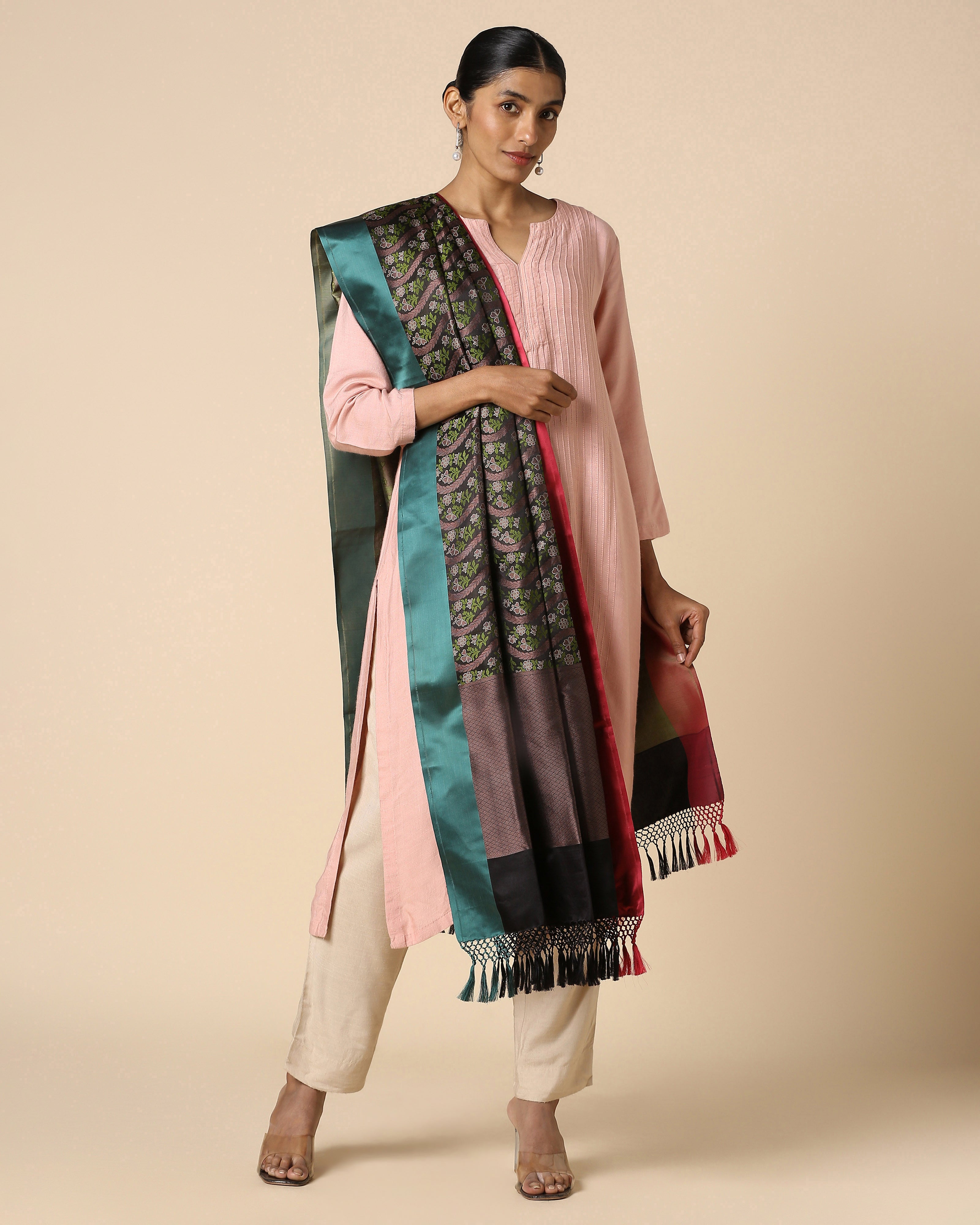 Ruhei Banarasi Tanchoi And Kadwa Silk Dupatta